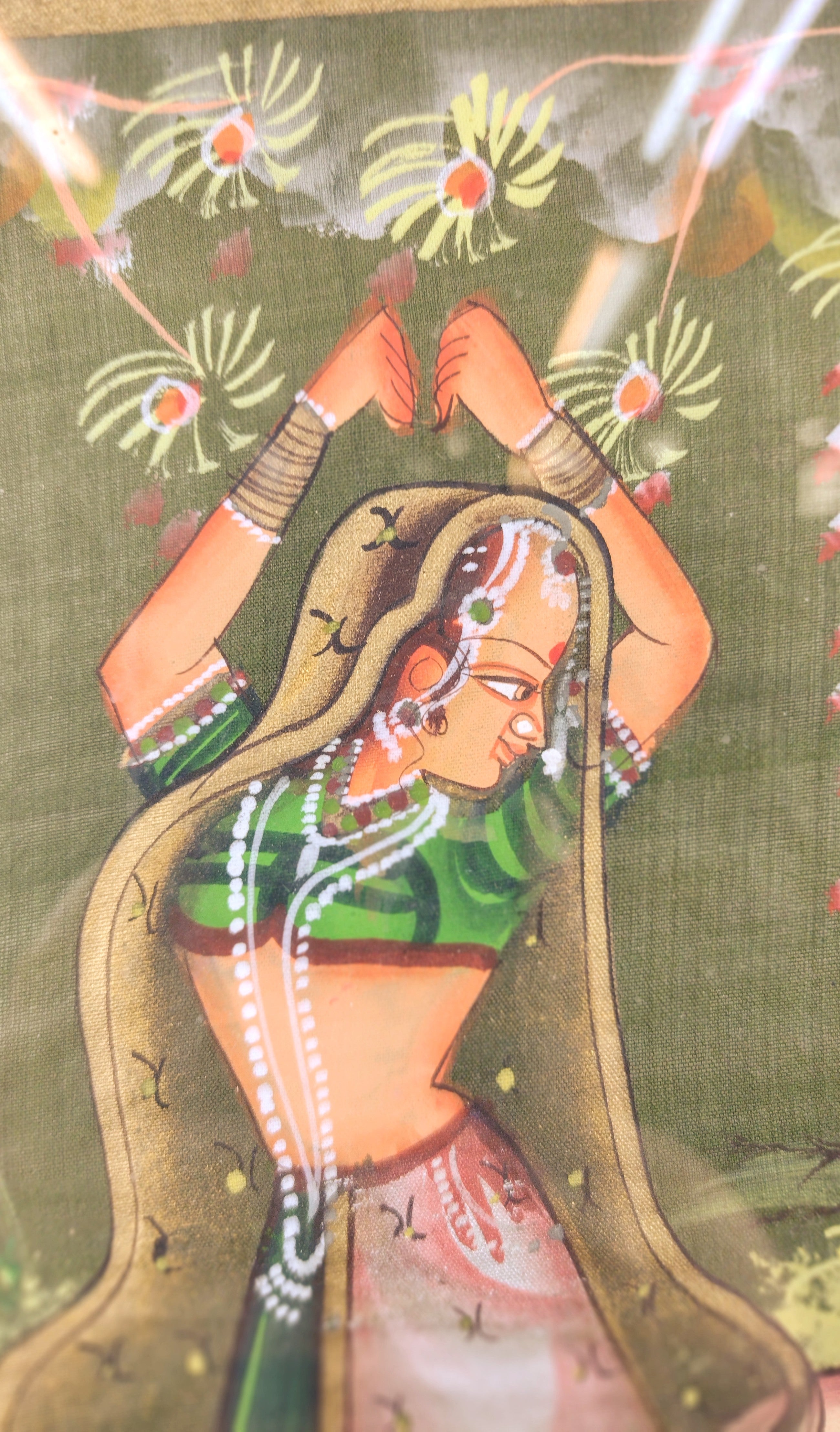 Quadro com pintura em tecido &quot;Mulher indiana&quot; (42cm X 35cm)