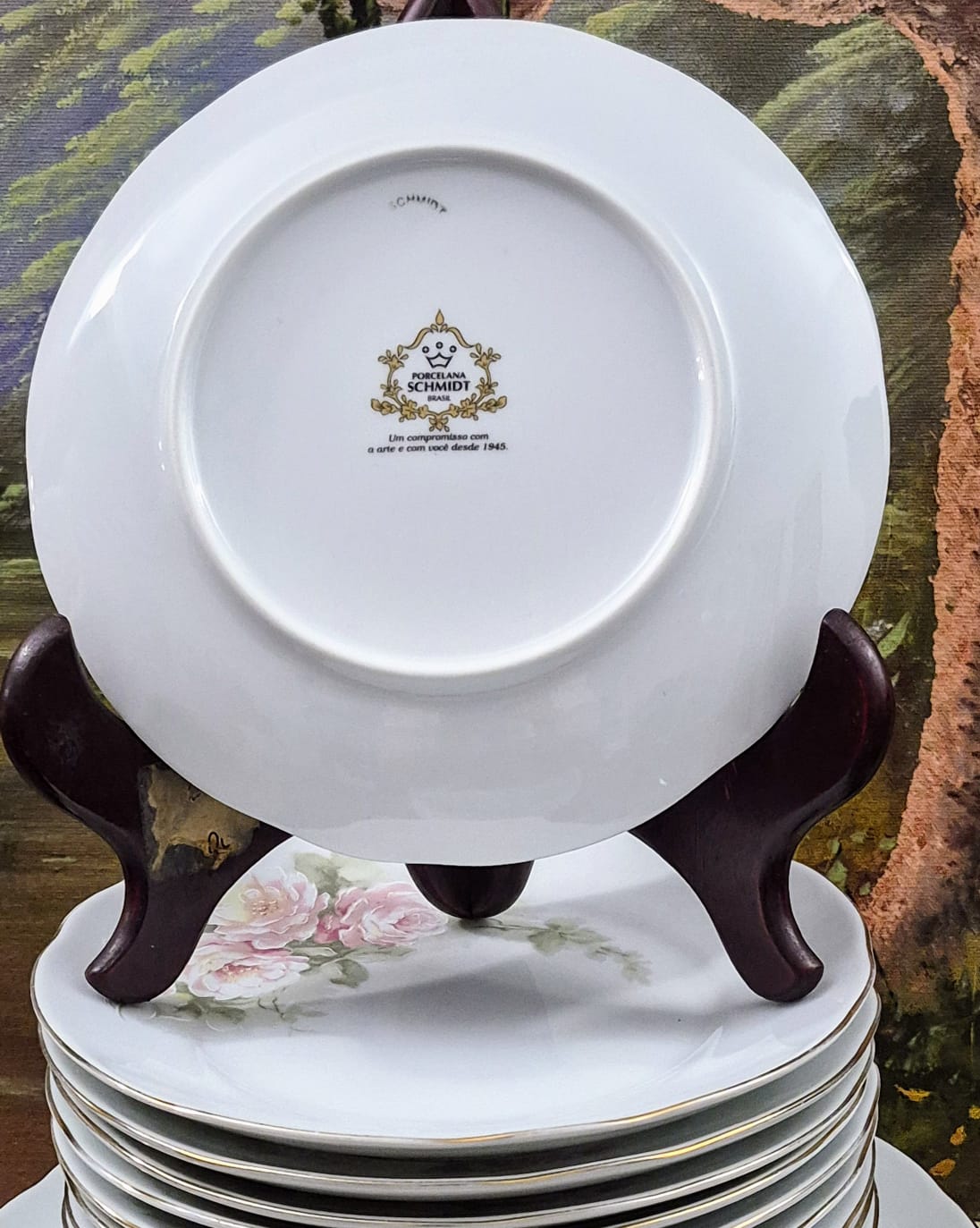 Conjunto lindo, 24 peças,  floral de rosas, bem romântico,  em porcelana nacional vintage Schmidt.