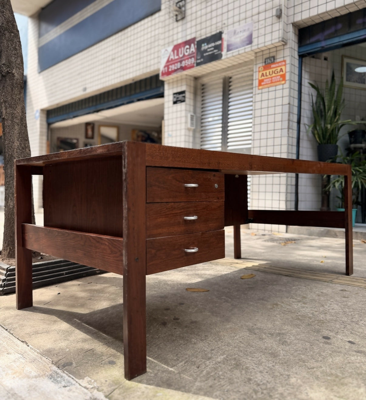 Escrivaninha anos 60, Jacarandá, Mobilinea