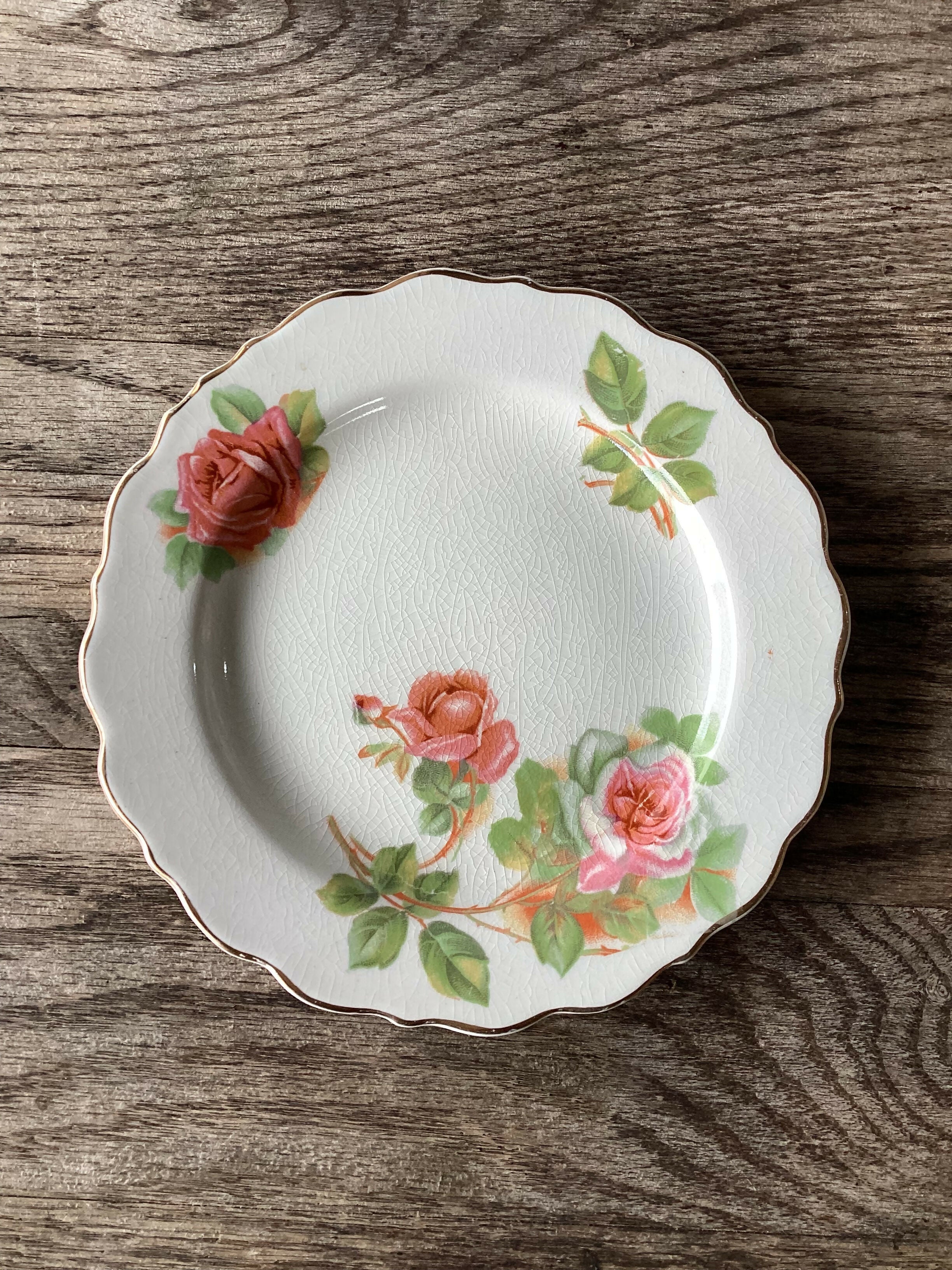 Mesa posta com mimosos pratinhos ingleses (valor unitário)