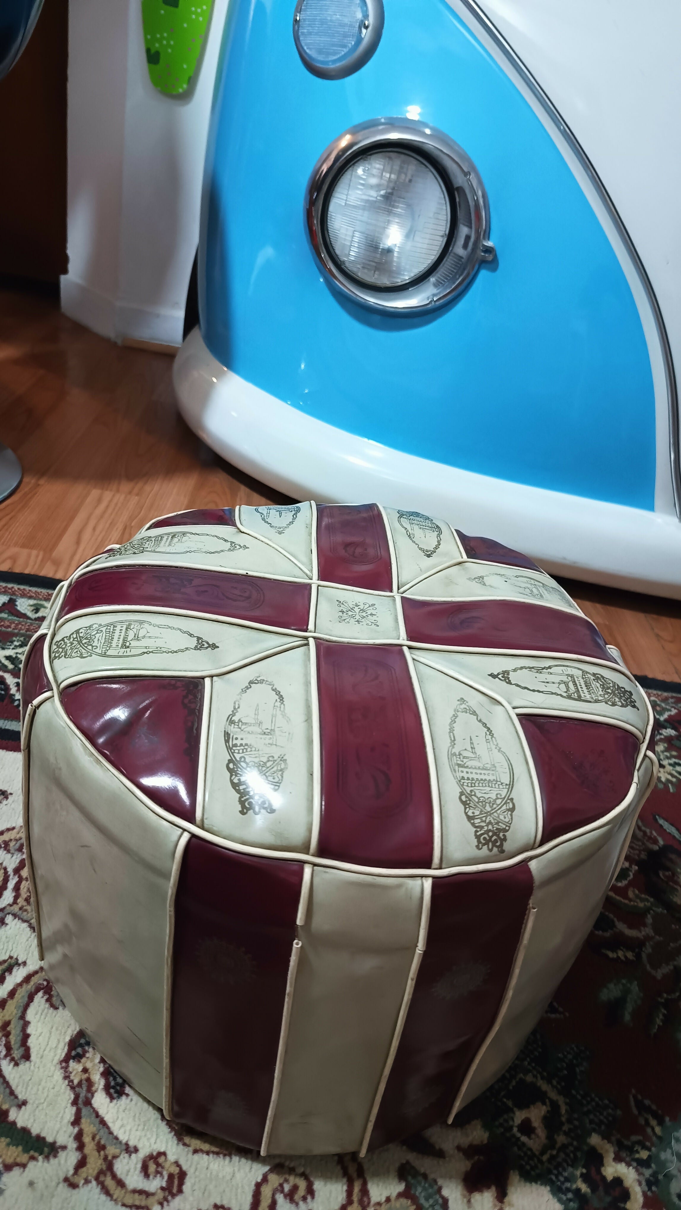 Puff anos 60 impecável