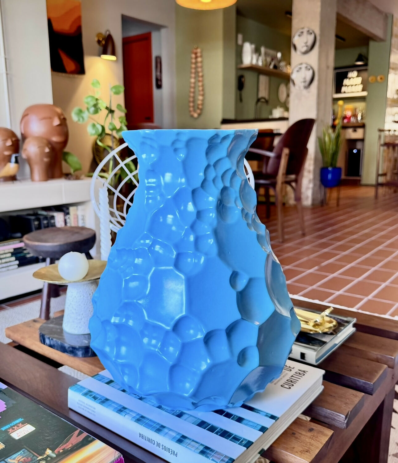 Vaso Krater azul - produção Holaria