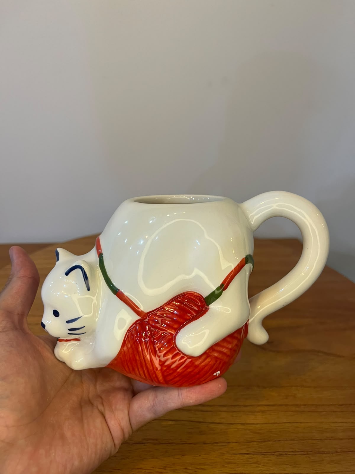 Caneca Escultural Gato com Novelo – Wondershop at Target