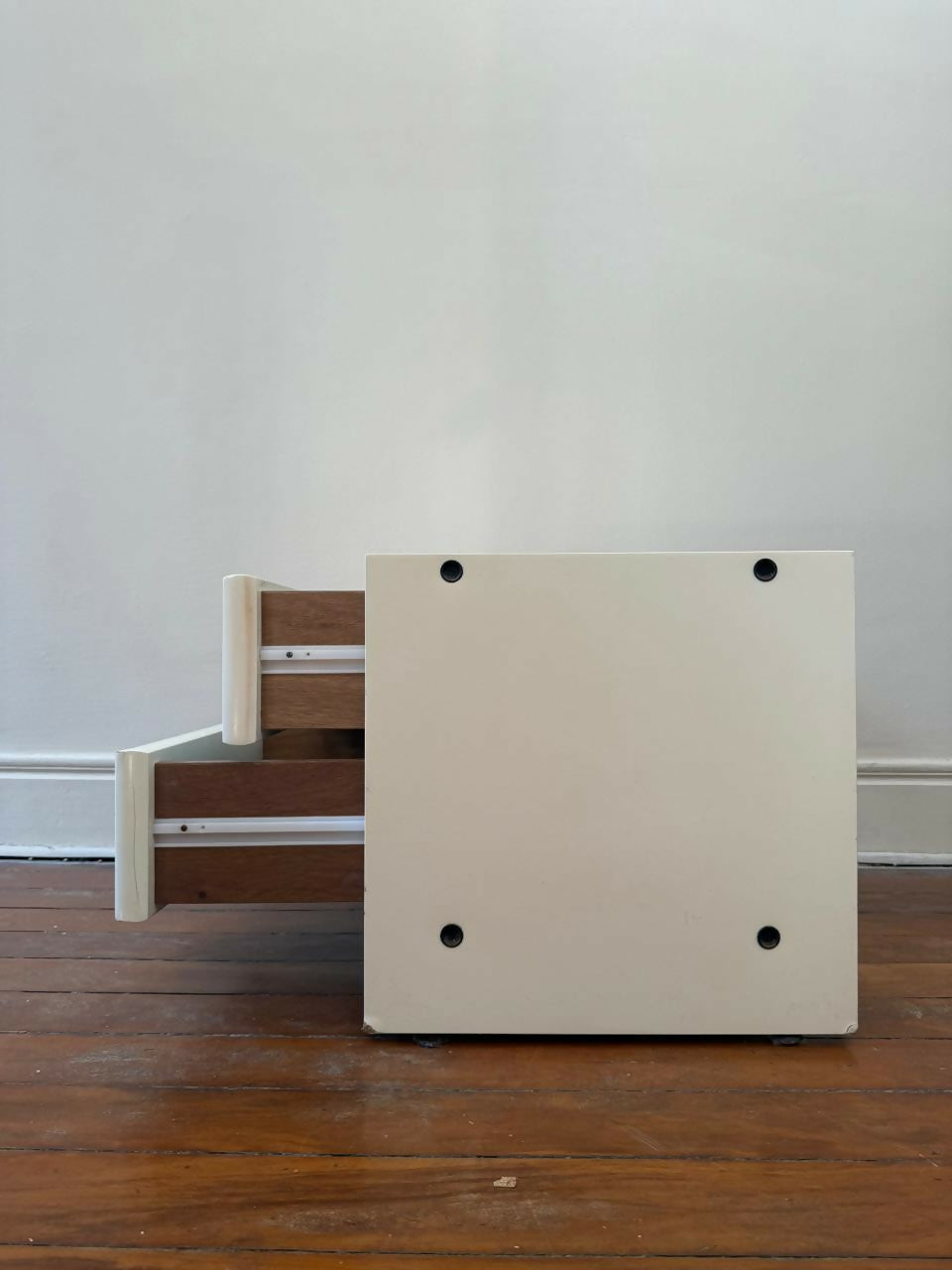 Par de mesinhas de cabeceira Geraldo de Barros