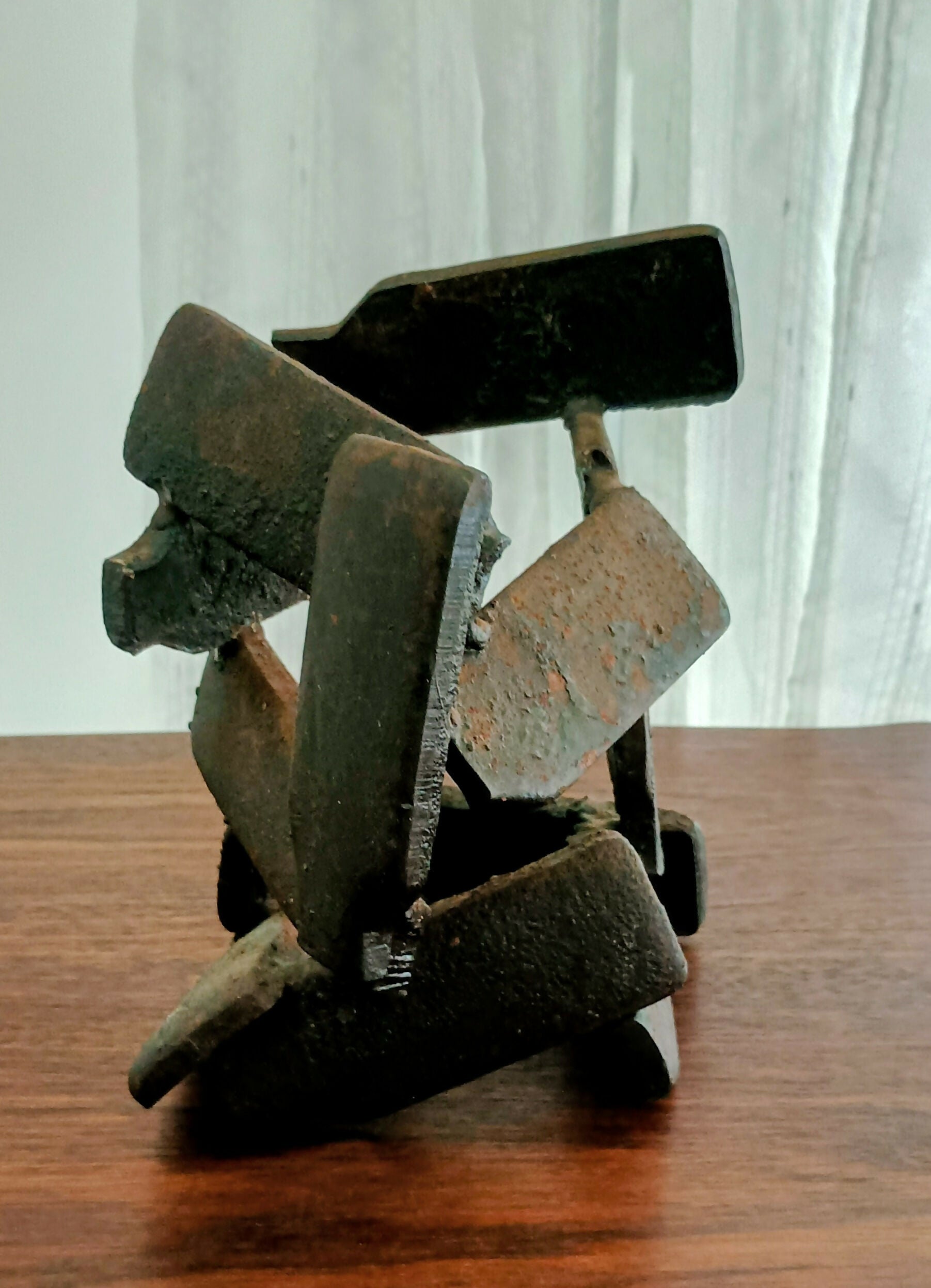 Escultura brutalista em ferro anos 60-80