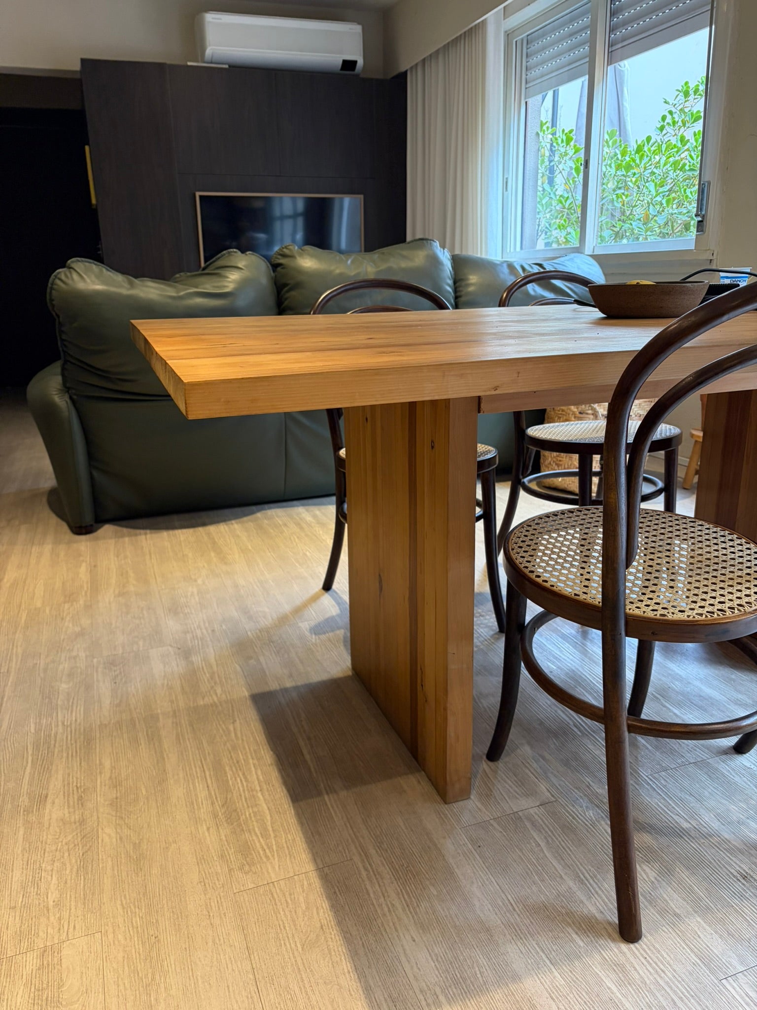 Mesa de Jantar Retangular em Pinheiro Japonês Maciça - 6 lugares
