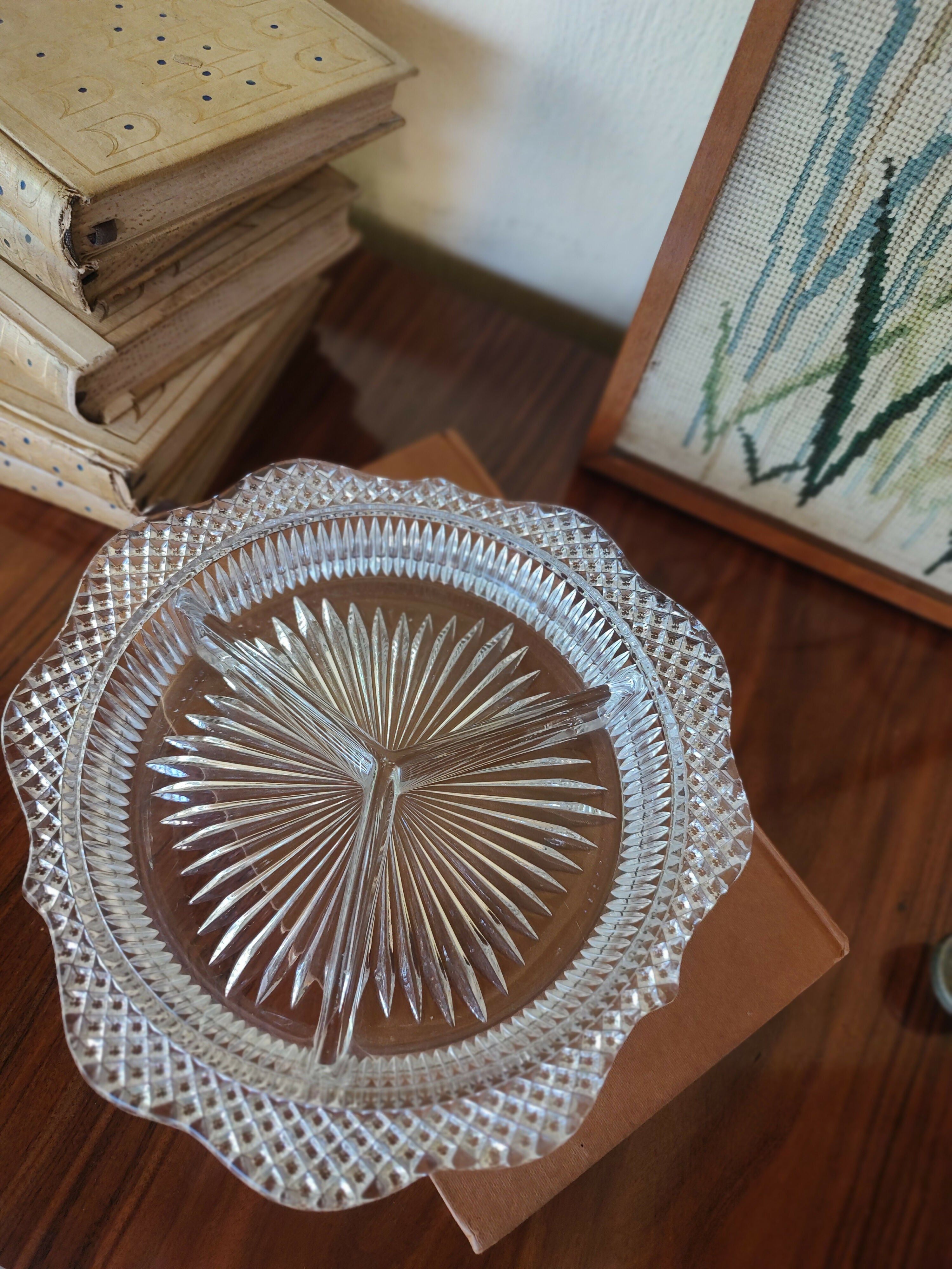 Linda Petisqueira em Cristal com 3 divisórias