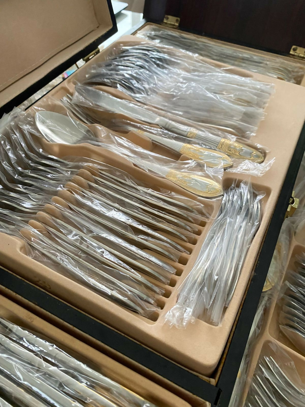 Faqueiro Stainless Steel Germany 85 peças nunca usado