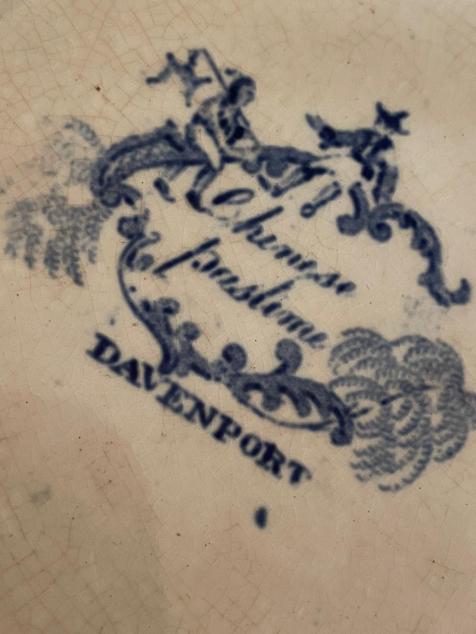 Prato Inglês Davenport séc XIX em faiança azul e branca 