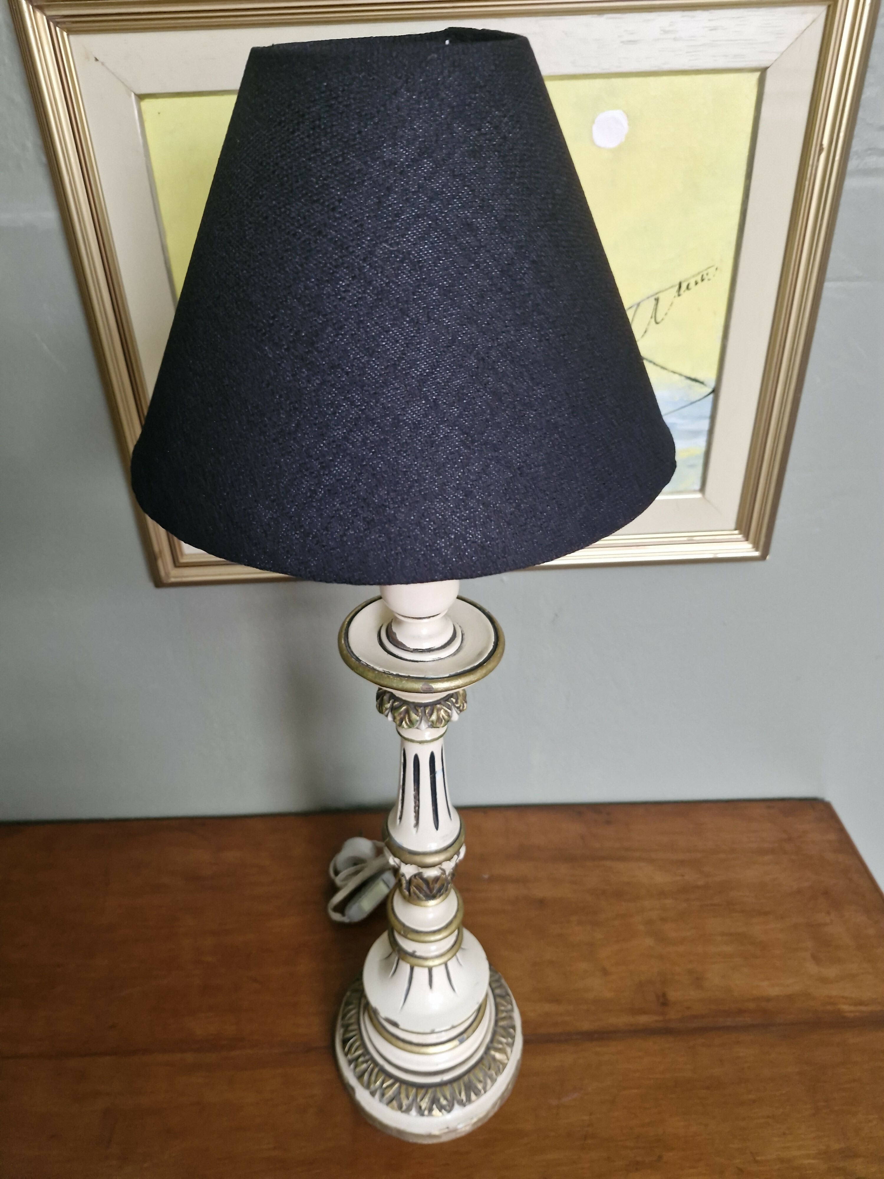 Abajur estilo Clássico em madeira torneada