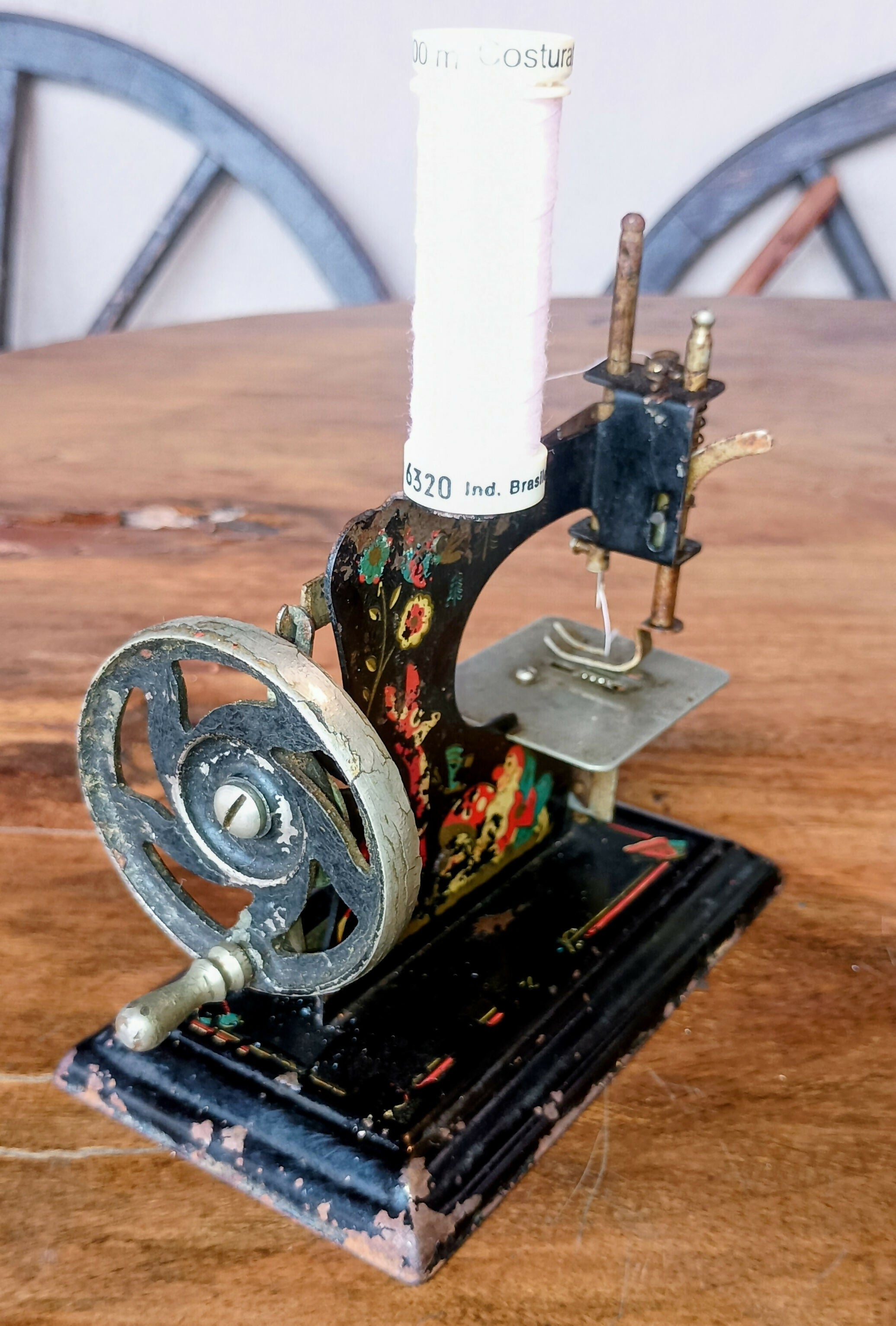 Mini Máquina de Costura de Brinquedo – Estrela – Décadas de 1940/50