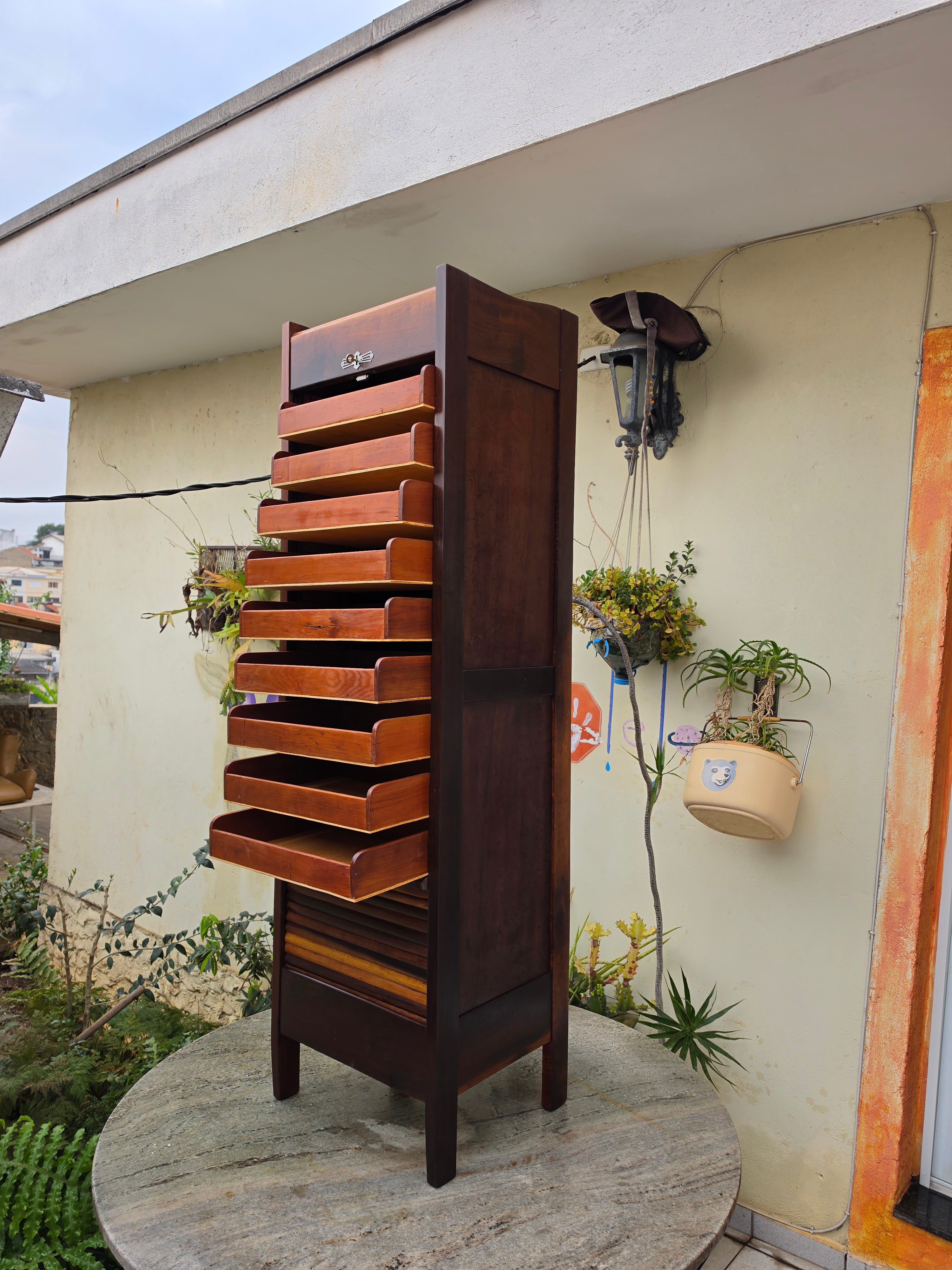 Arquivo Xerife Miele com esteira anos 60 - restaurado 