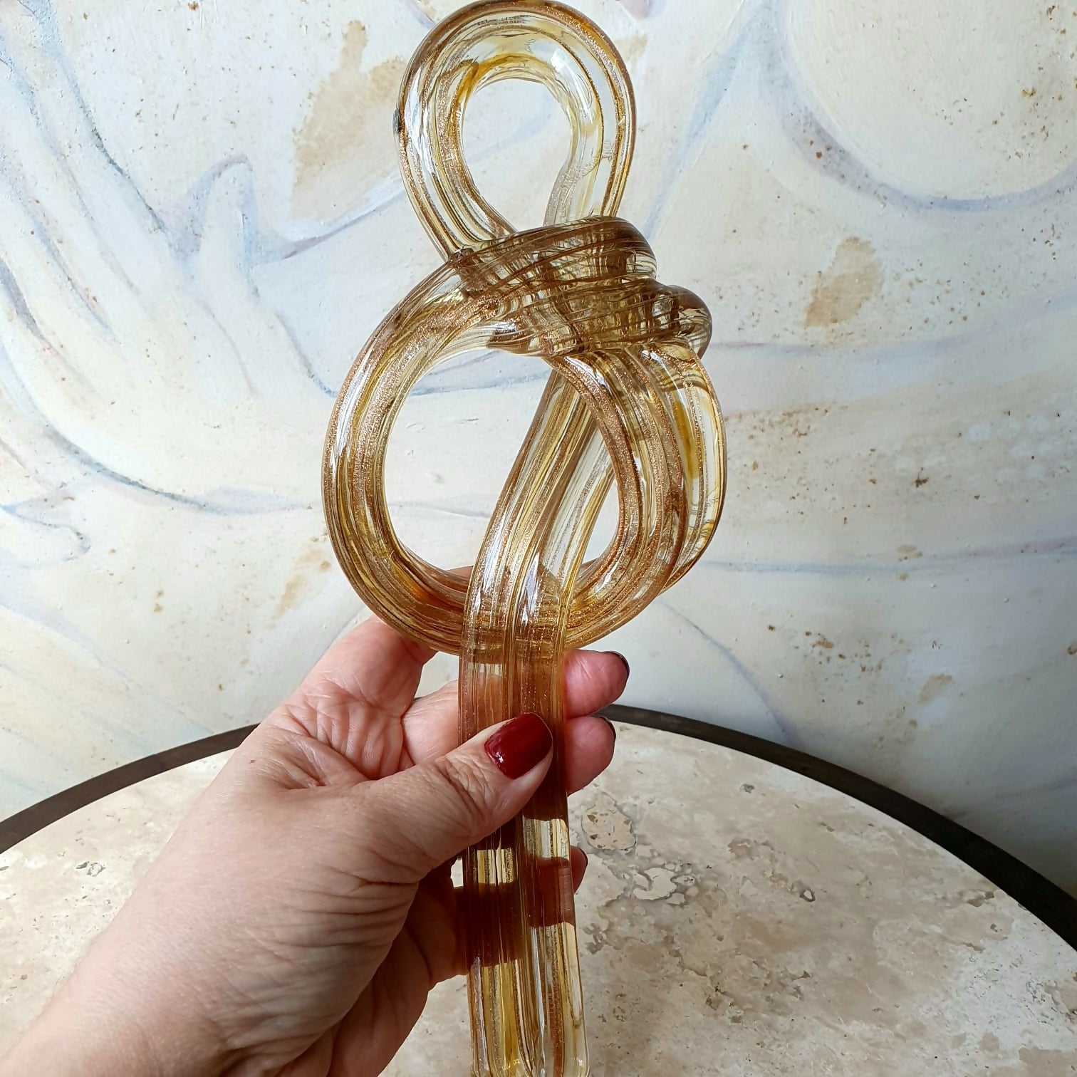 Escultura NÓ em vidro artístico Murano. Impecável!