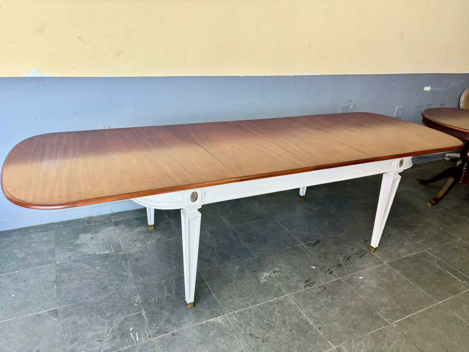 Mesa Jantar extensível em madeira maciça, estilo luis XV