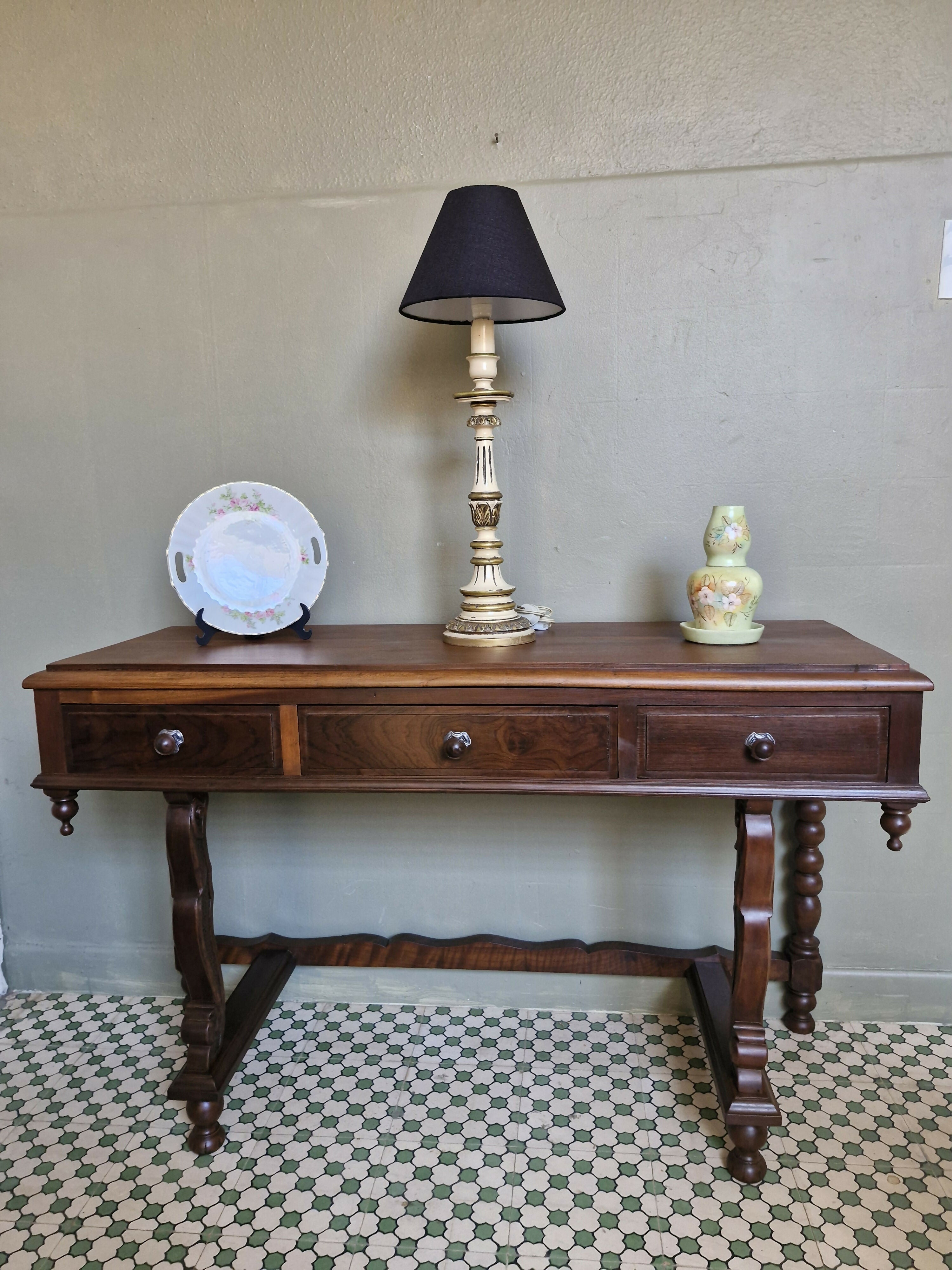 Aparador estilo Colonial