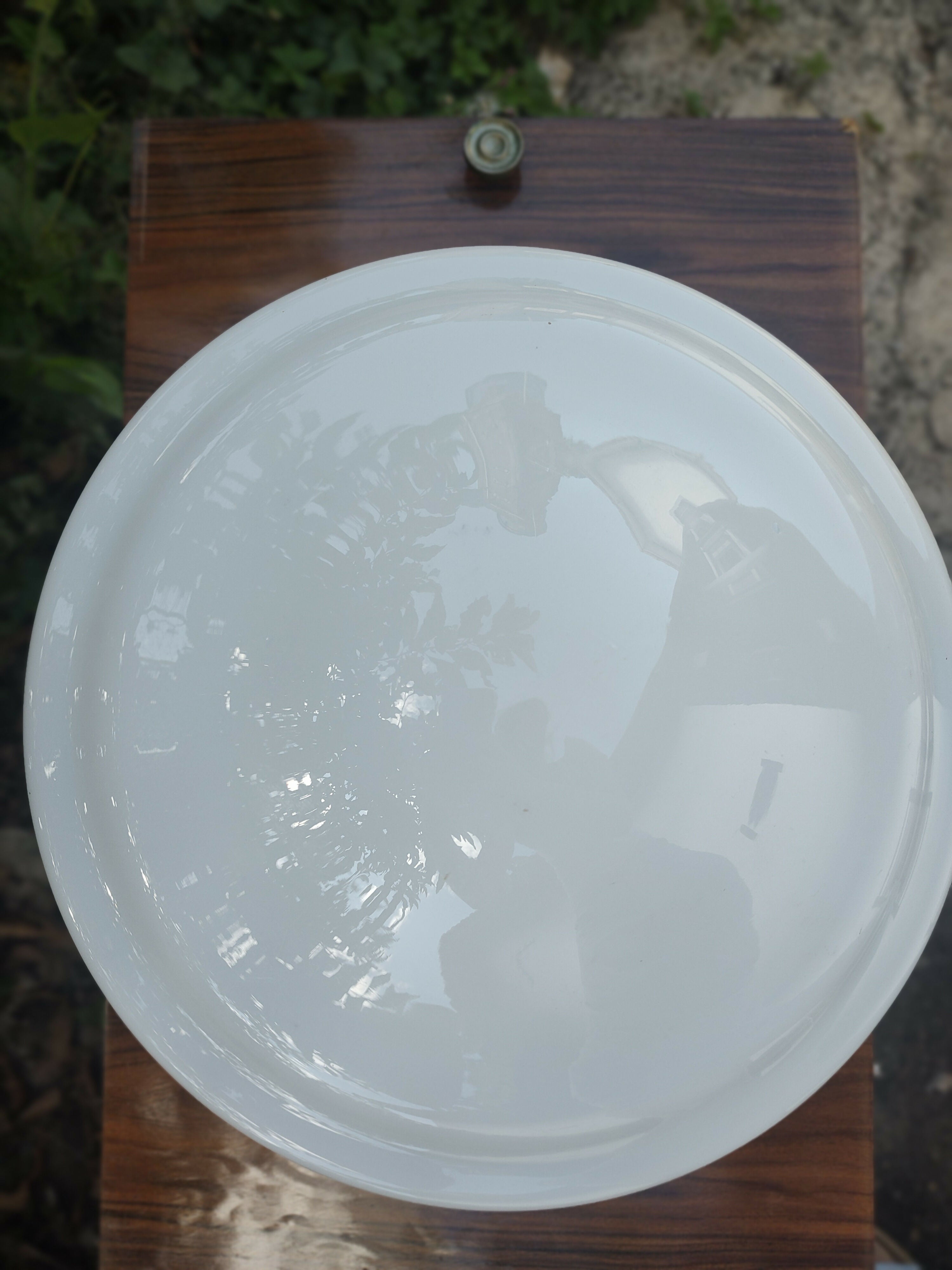 Antiga Cúpula / Lustre / Luminária Bojuda grande em vidro leitoso liso com plafon novo