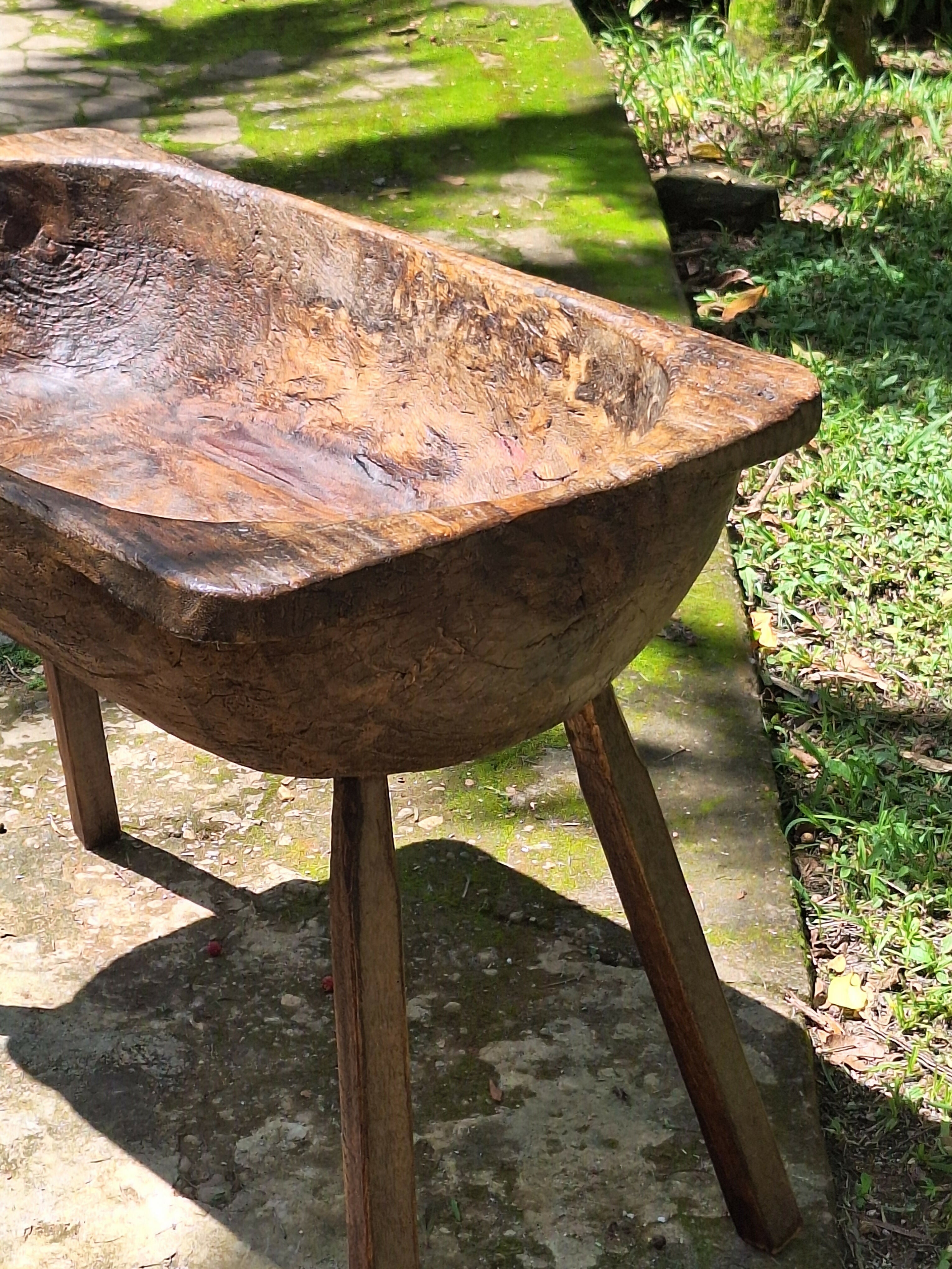 Gamela Antiga com Pés Madeira Maciça Garimpo Mineiro