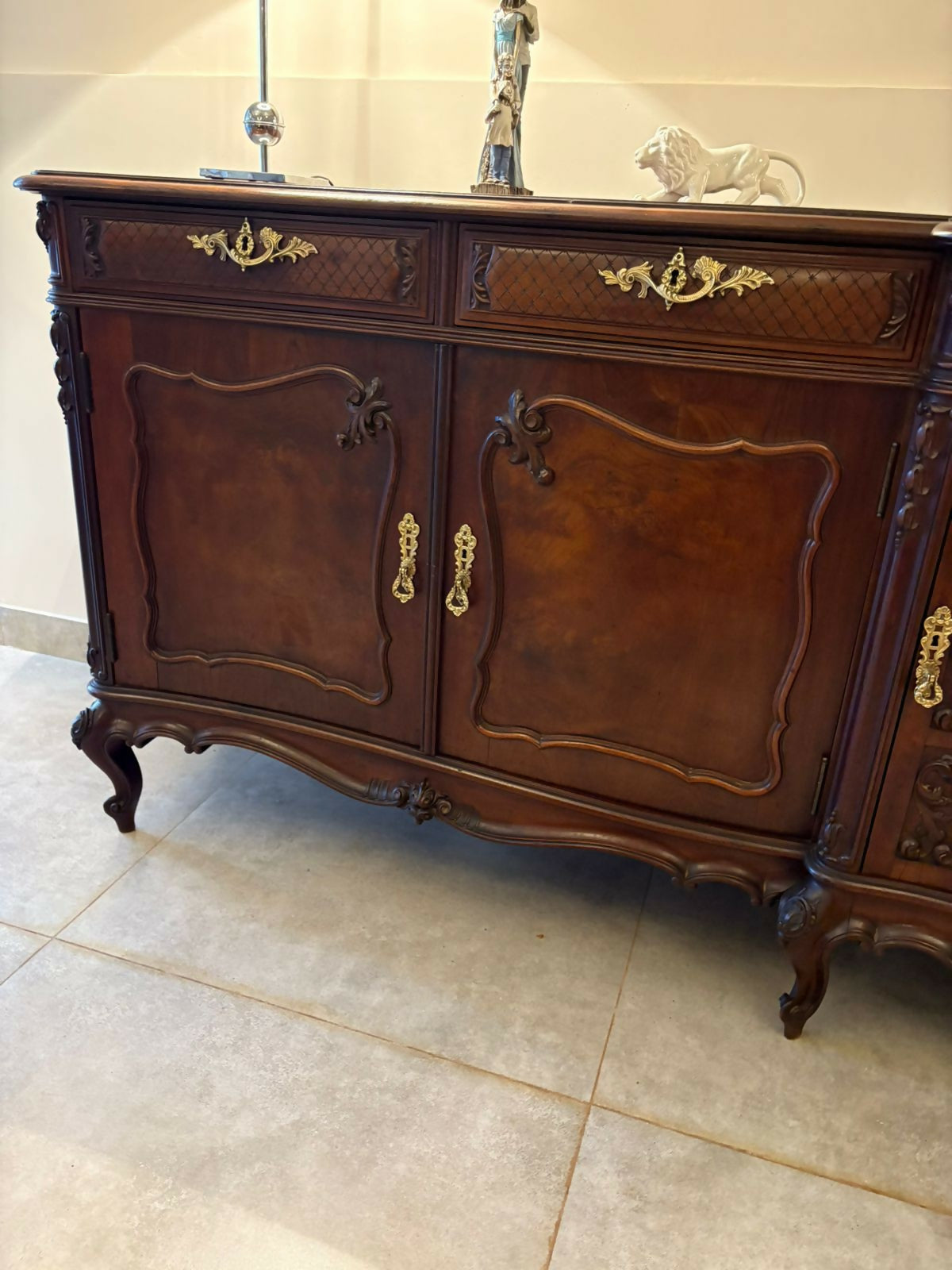 Buffet / Balcão Tager Luiz XV – Peça Original e Imponente