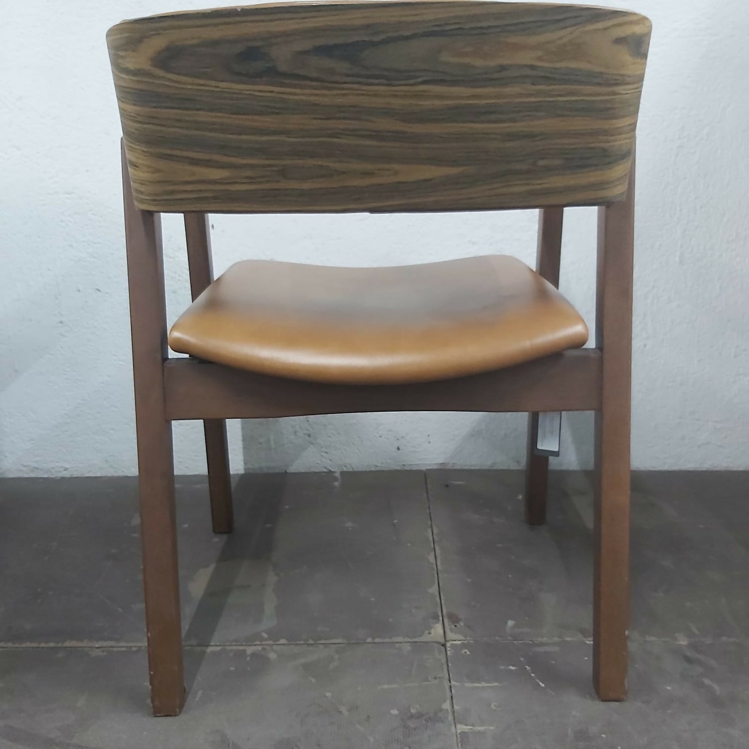 Cadeira Dunelli - modelo Melissa- perfeita!