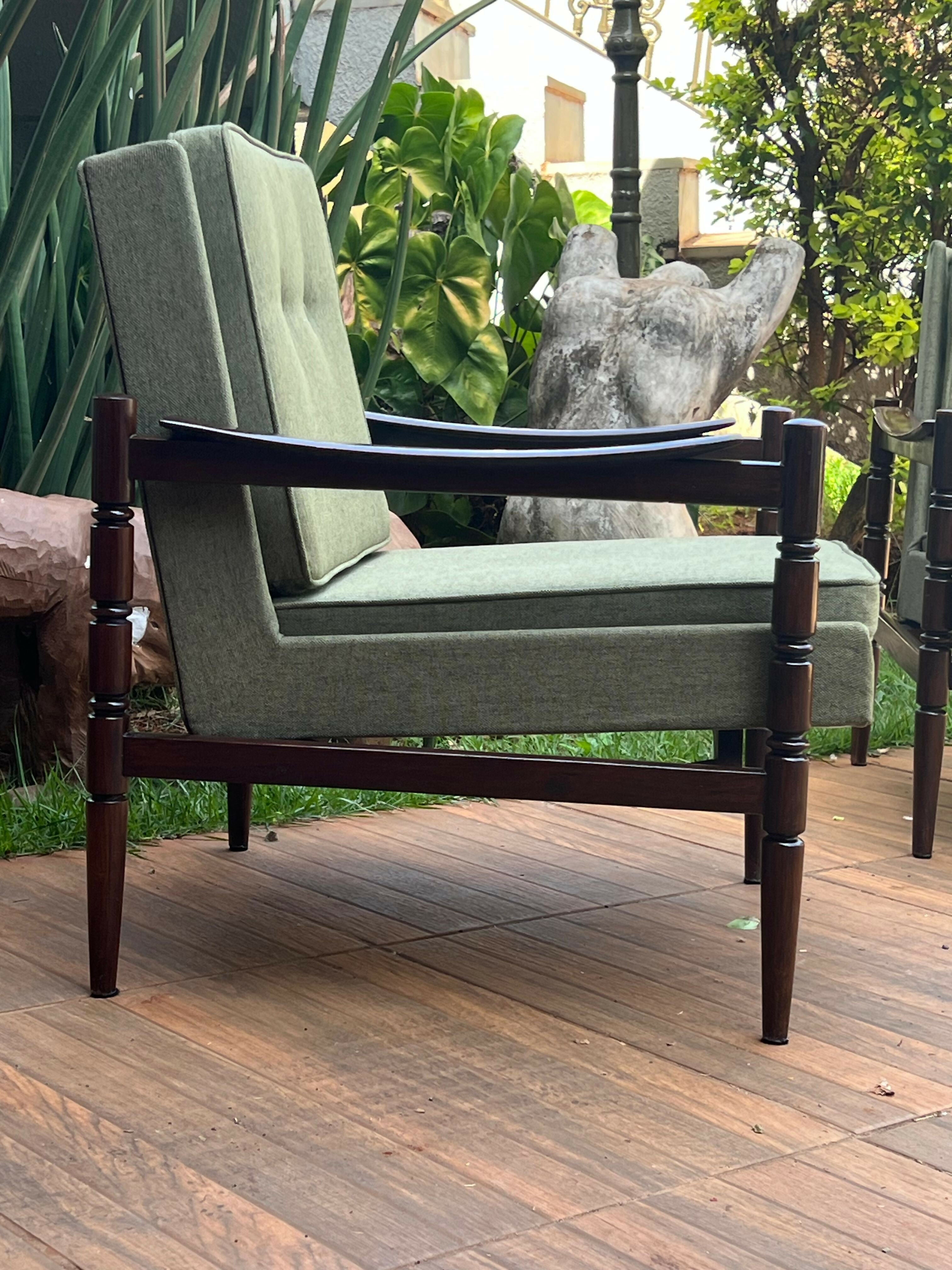 Par de Poltronas Design anos 60