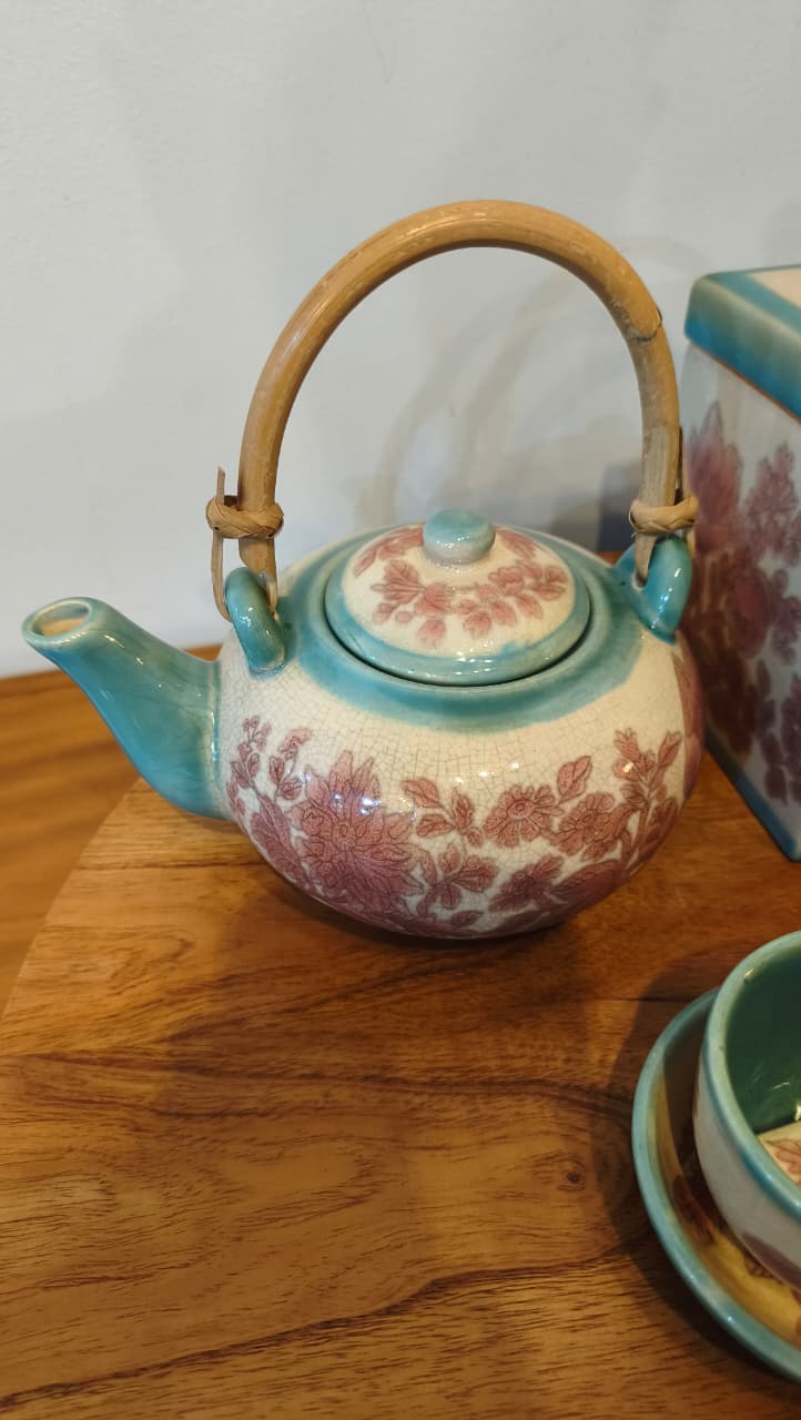 Conjunto De Chá Em Cerâmica Pier 1 Imports – Decoração Floral – 14 Peças