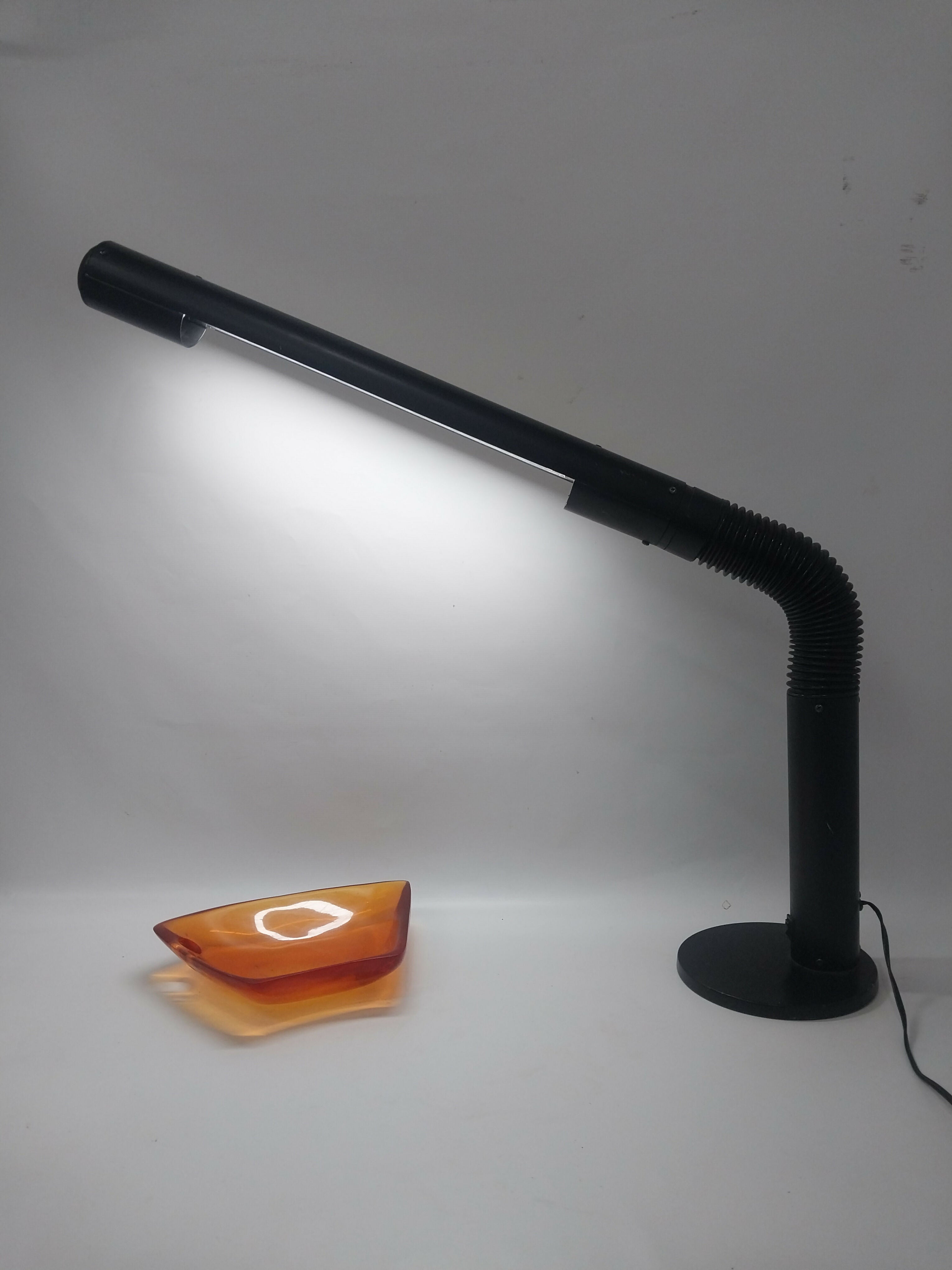 Luminária Vintage Tubular de Design Italiano