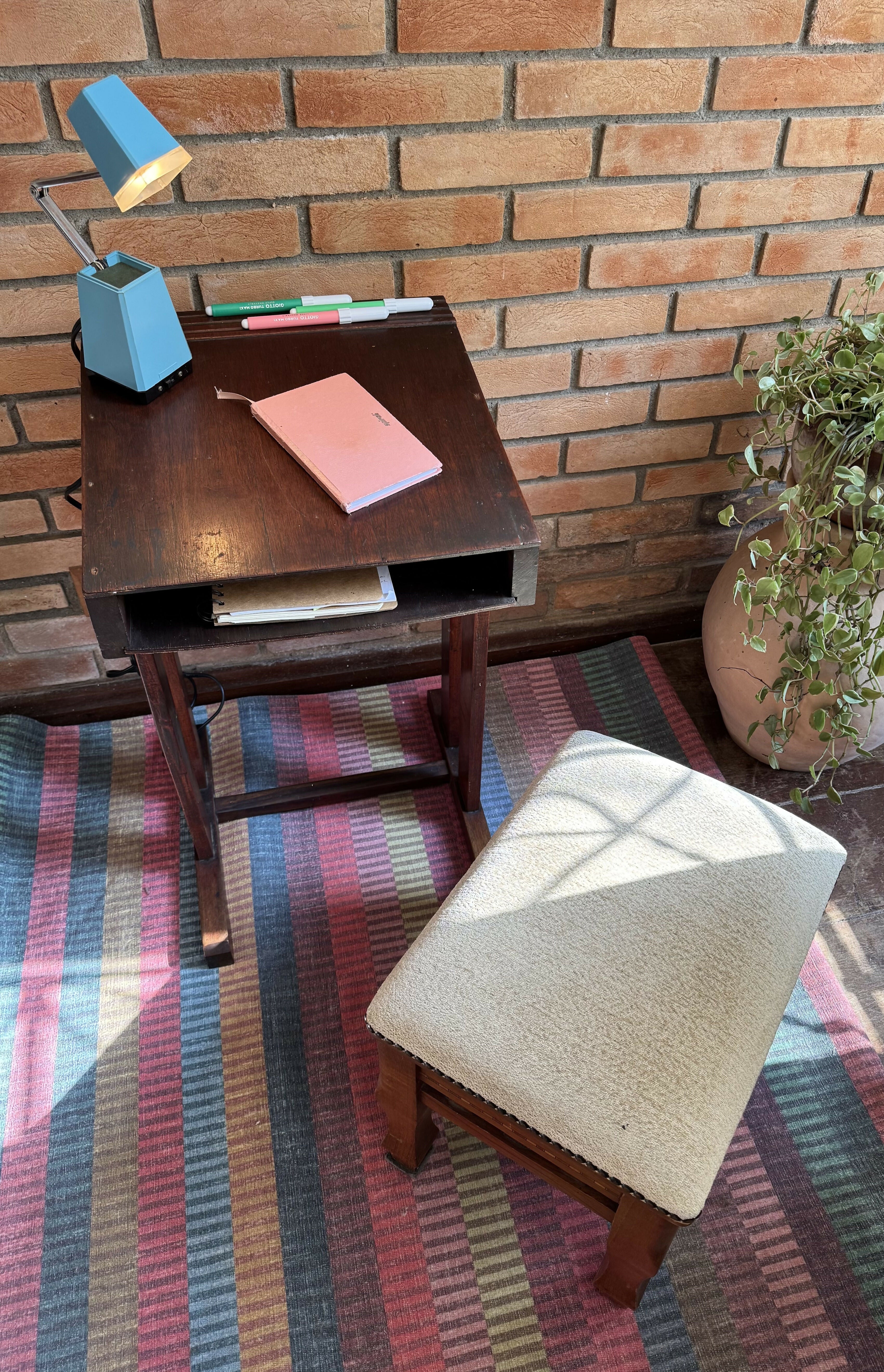 Antiga Carteira Escolar Mesinha Escrivaninha Infantil