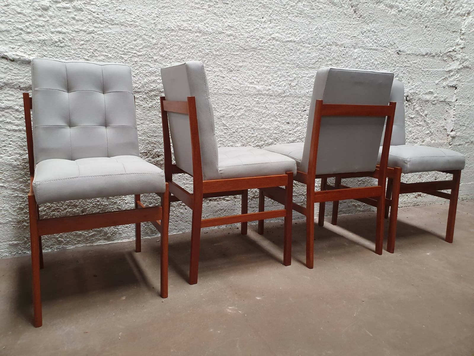 Conjunto 4 cadeiras anos 70 Vintage