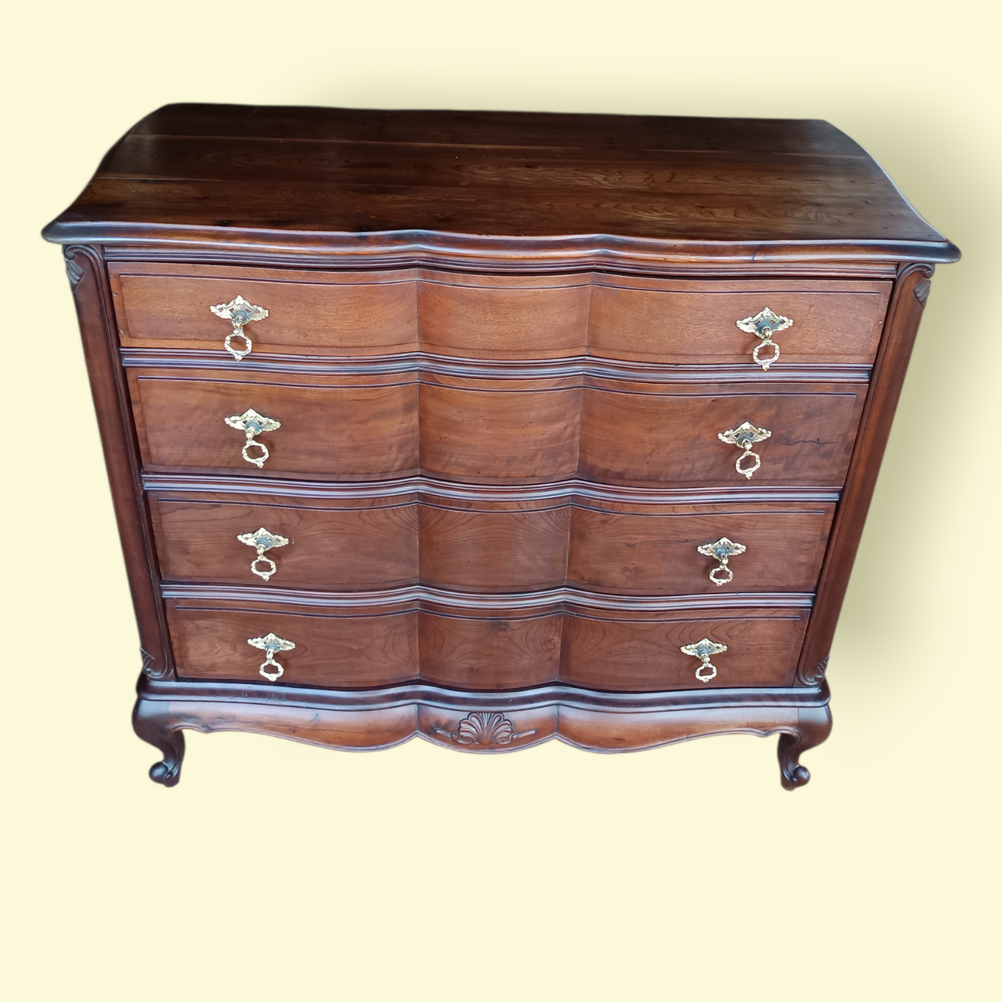 Luxuosa Cômoda Bombê com espelho bisotado