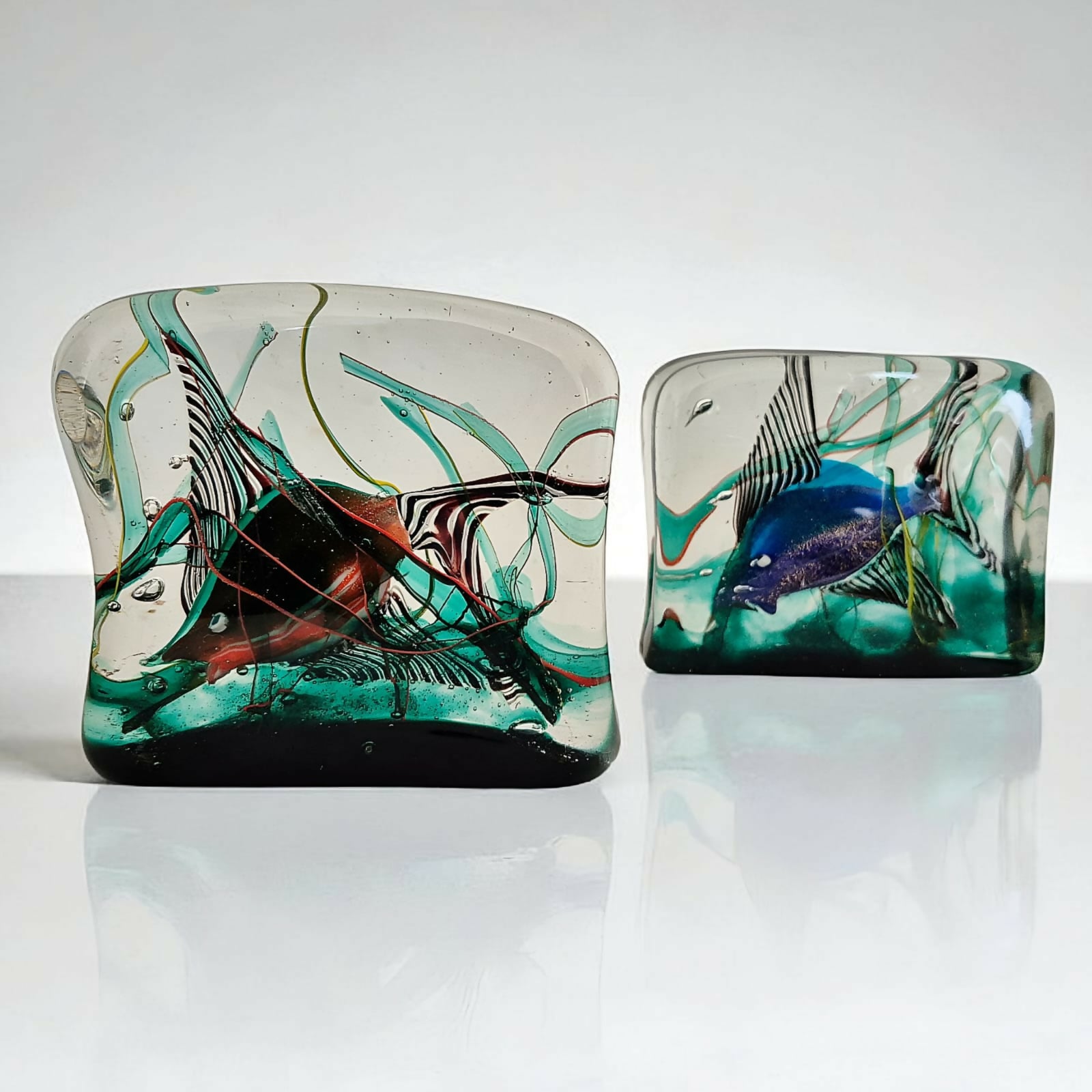 Par de raríssimas esculturas ´´ Aquário`` em bloco vidro artístico Murano,