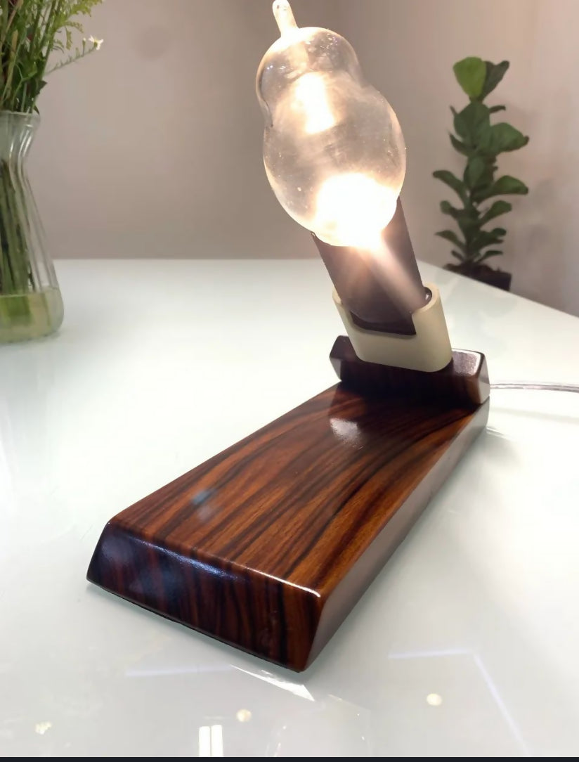 Luminária em jacarandá