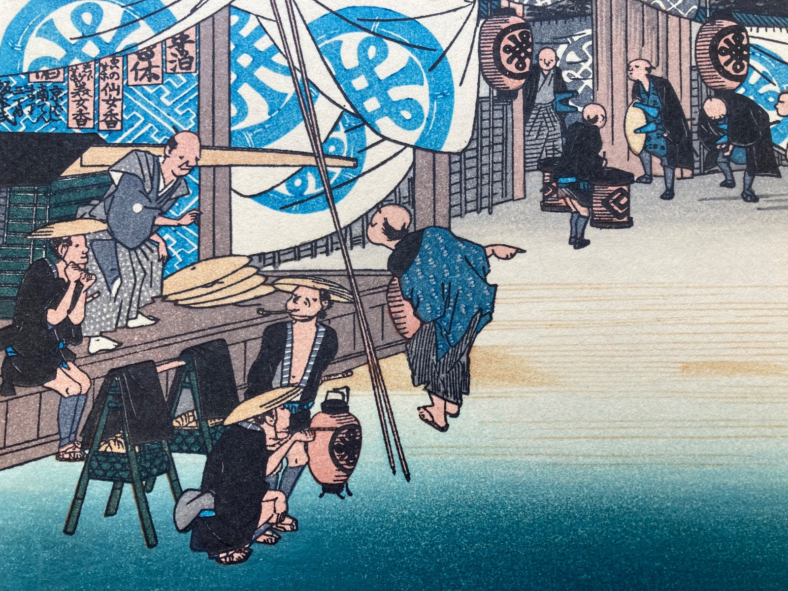 Xilogravura japonesa (Ukiyo-e) de Utagawa Hiroshige  "Seki: partida cedo de uma hospedaria" - Autêntica