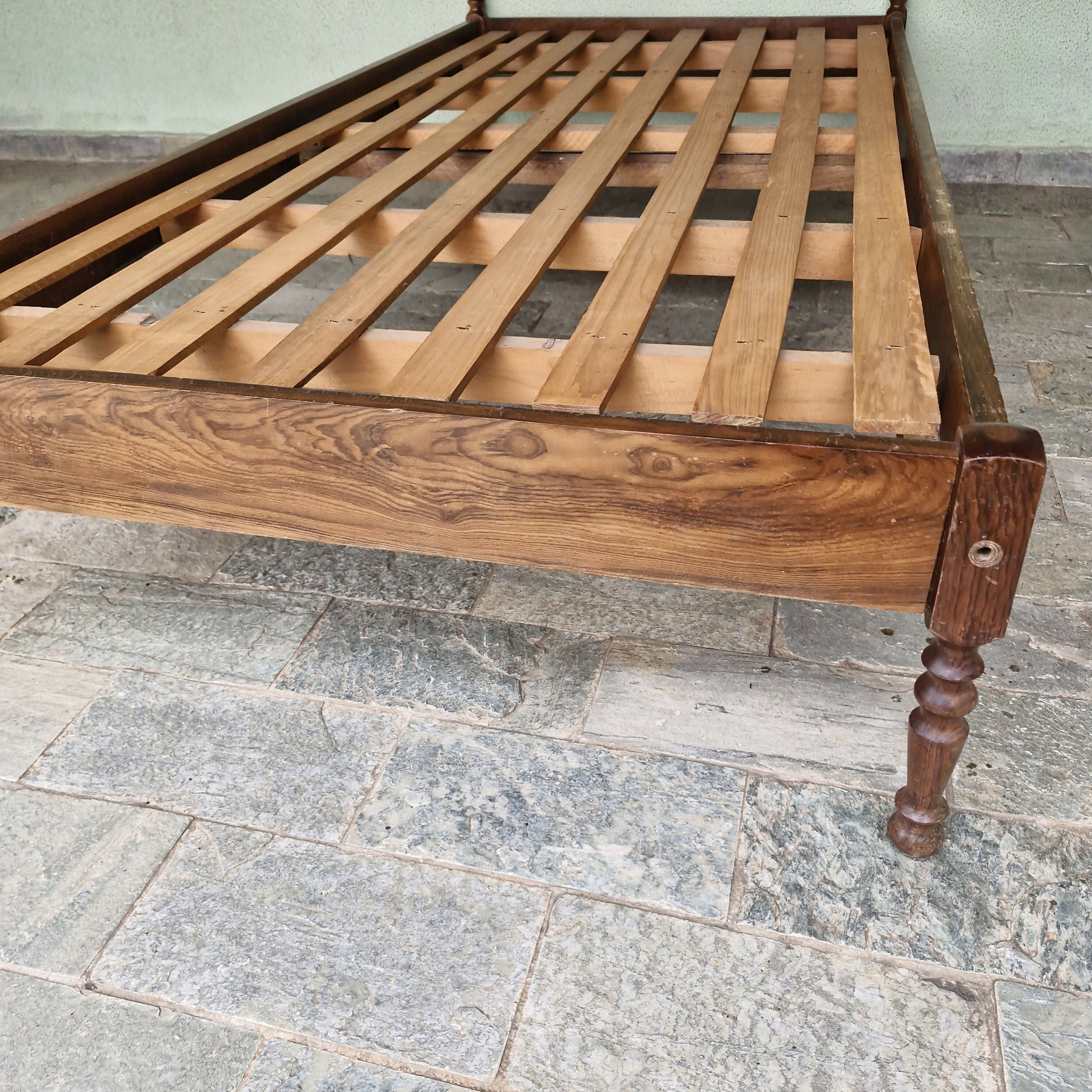 Cama de Solteiro Palhinha