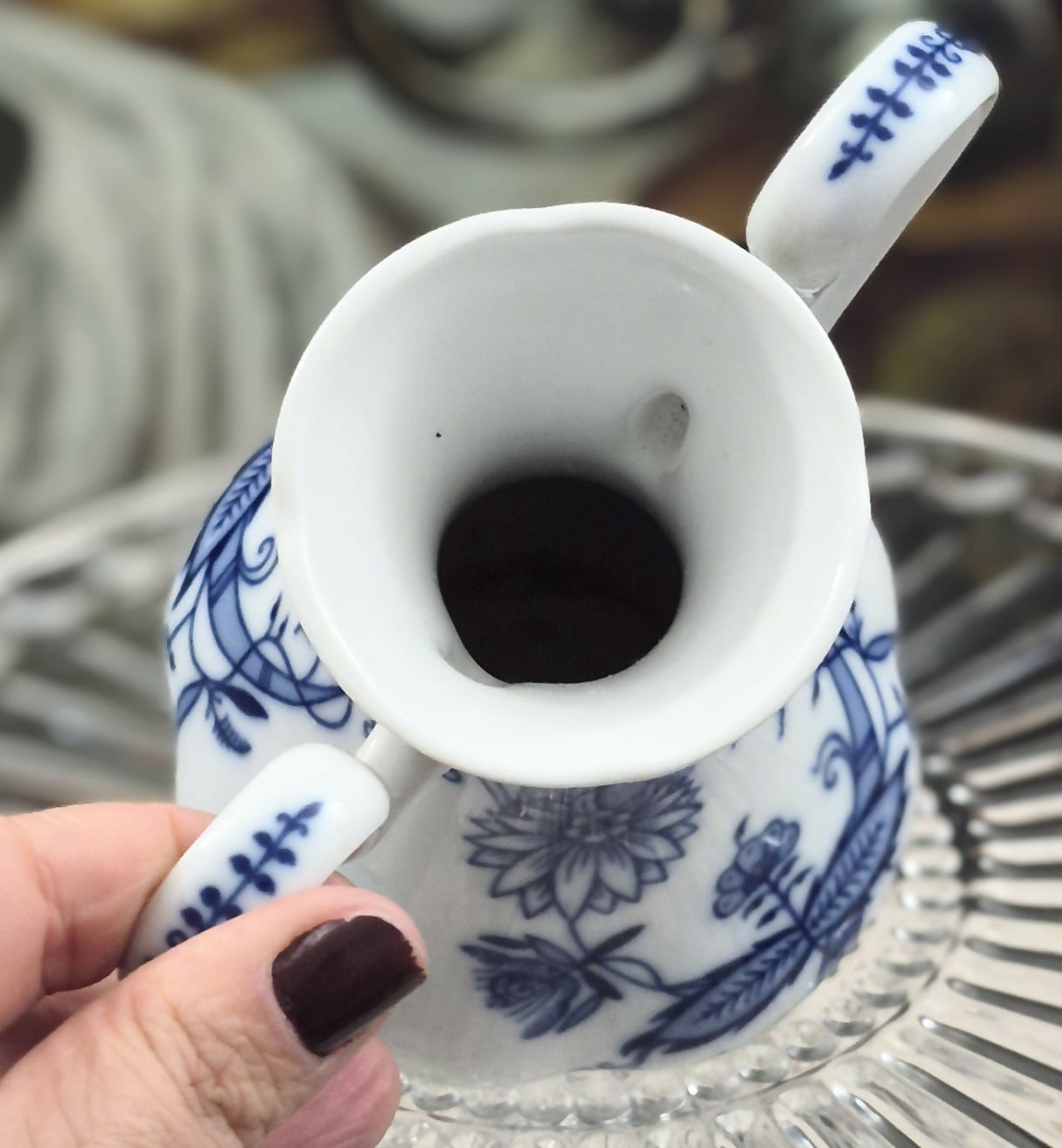 Vaso Ânfora em porcelana tcheca Leander Loucky, padrão cebolinha. Perfeito e lindo!