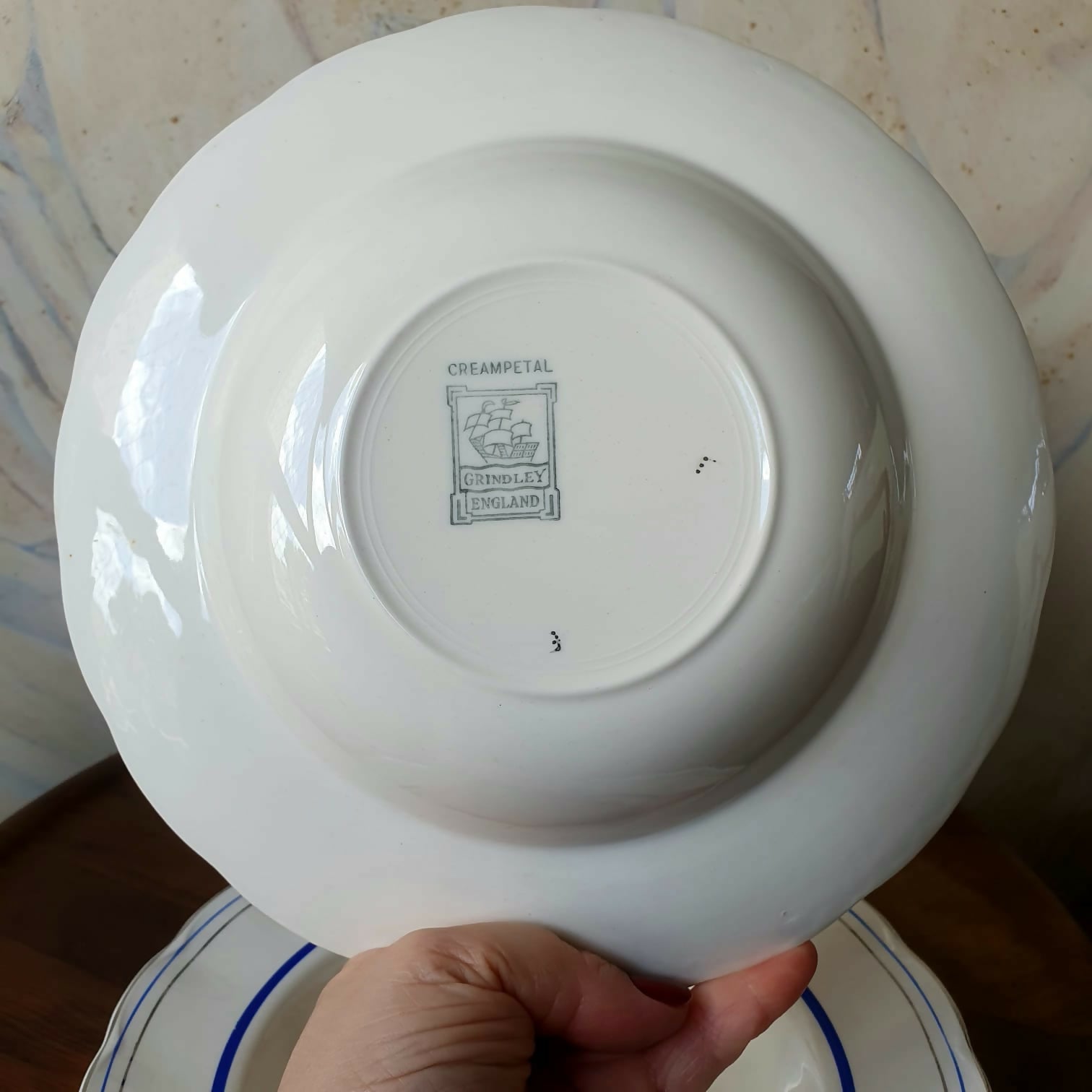 Conjunto de 23 peças, pratos rasos e fundos, em faiança inglesa Art Decó, anos 30, Grindley Creampetal