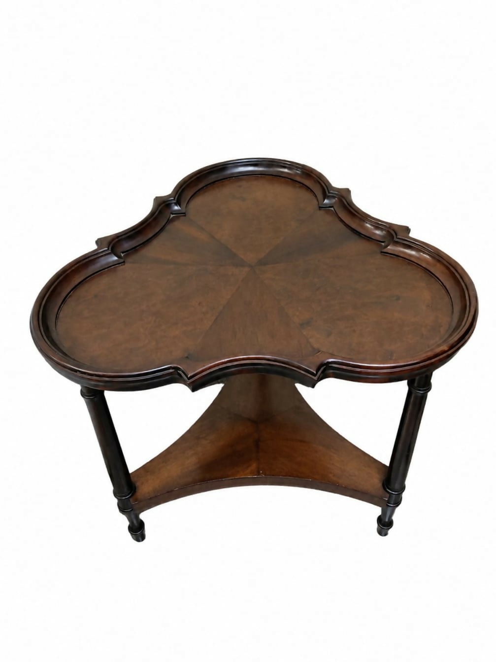 MESA LATERAL EM MADEIRA COM FORMA DE FLOR