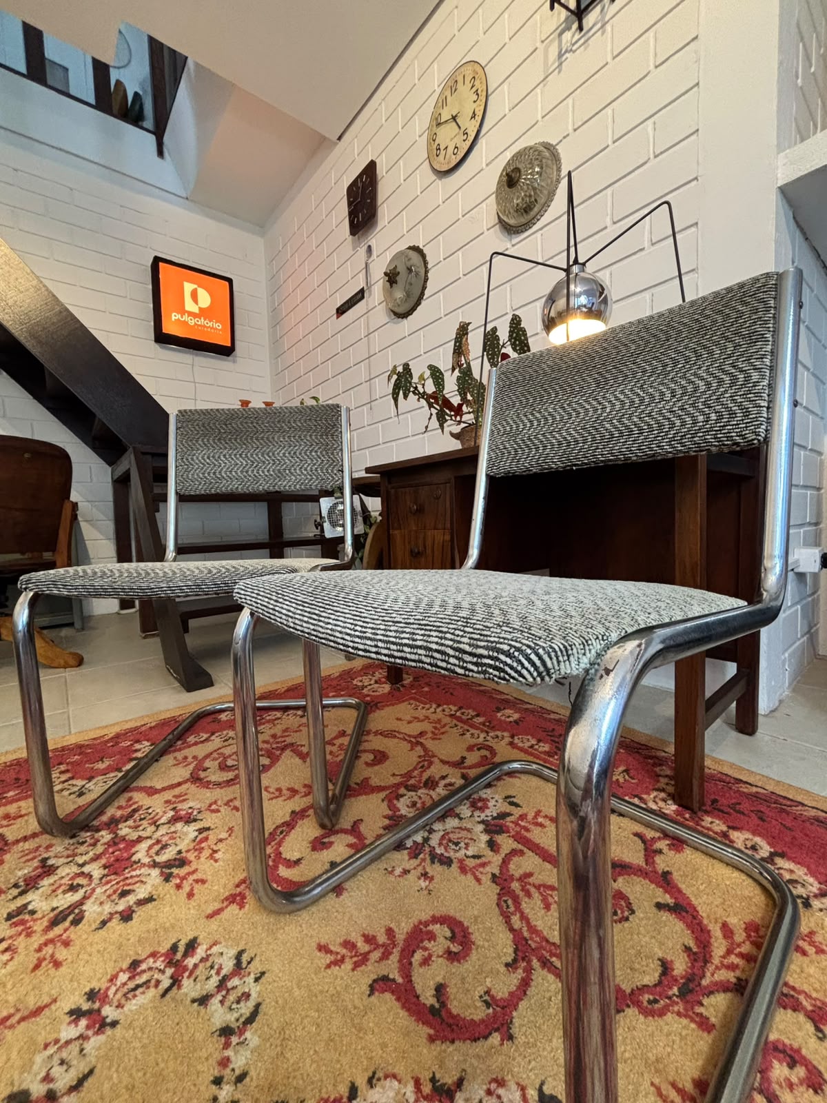 Cadeiras Cantilever 70&