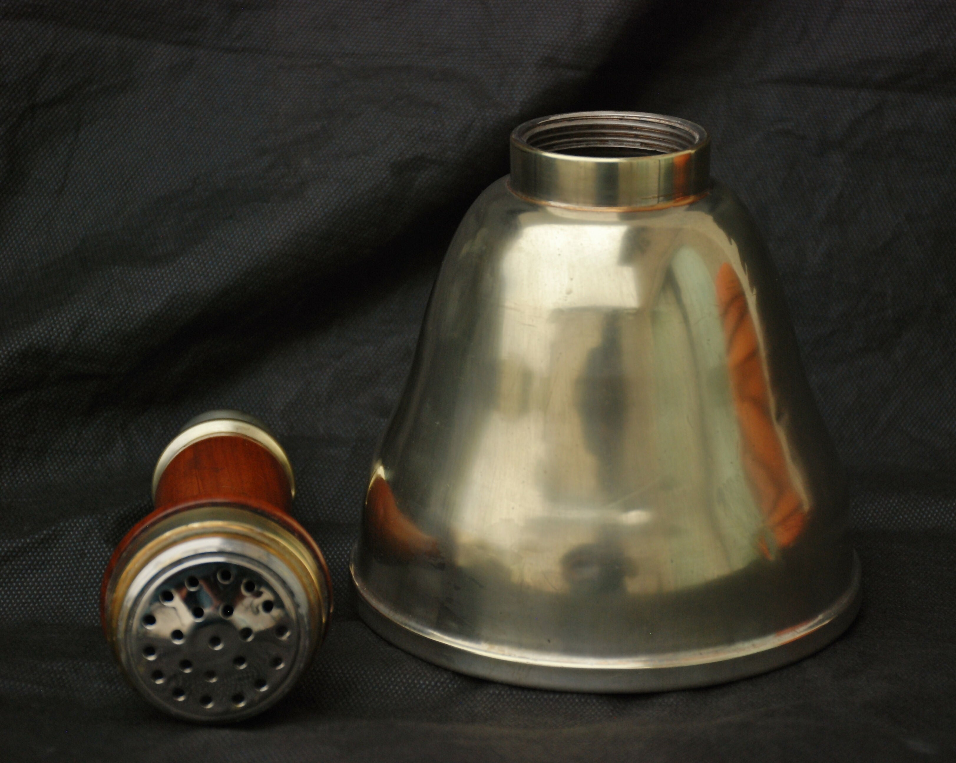 coqueteleira naval anos 50 - metal x madeira .28 x 15 rara