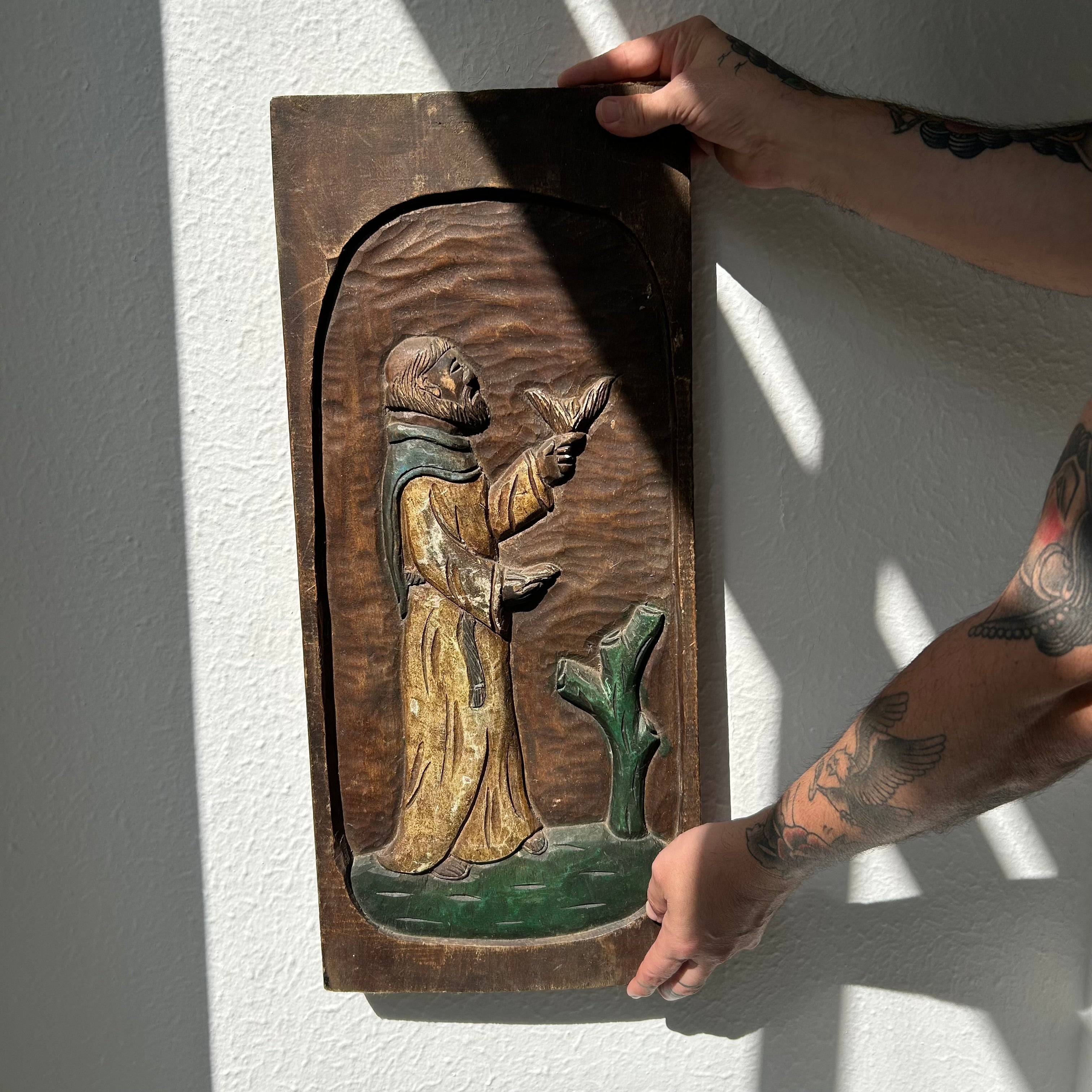 Painel Esculpido em Madeira – São Francisco de Assis