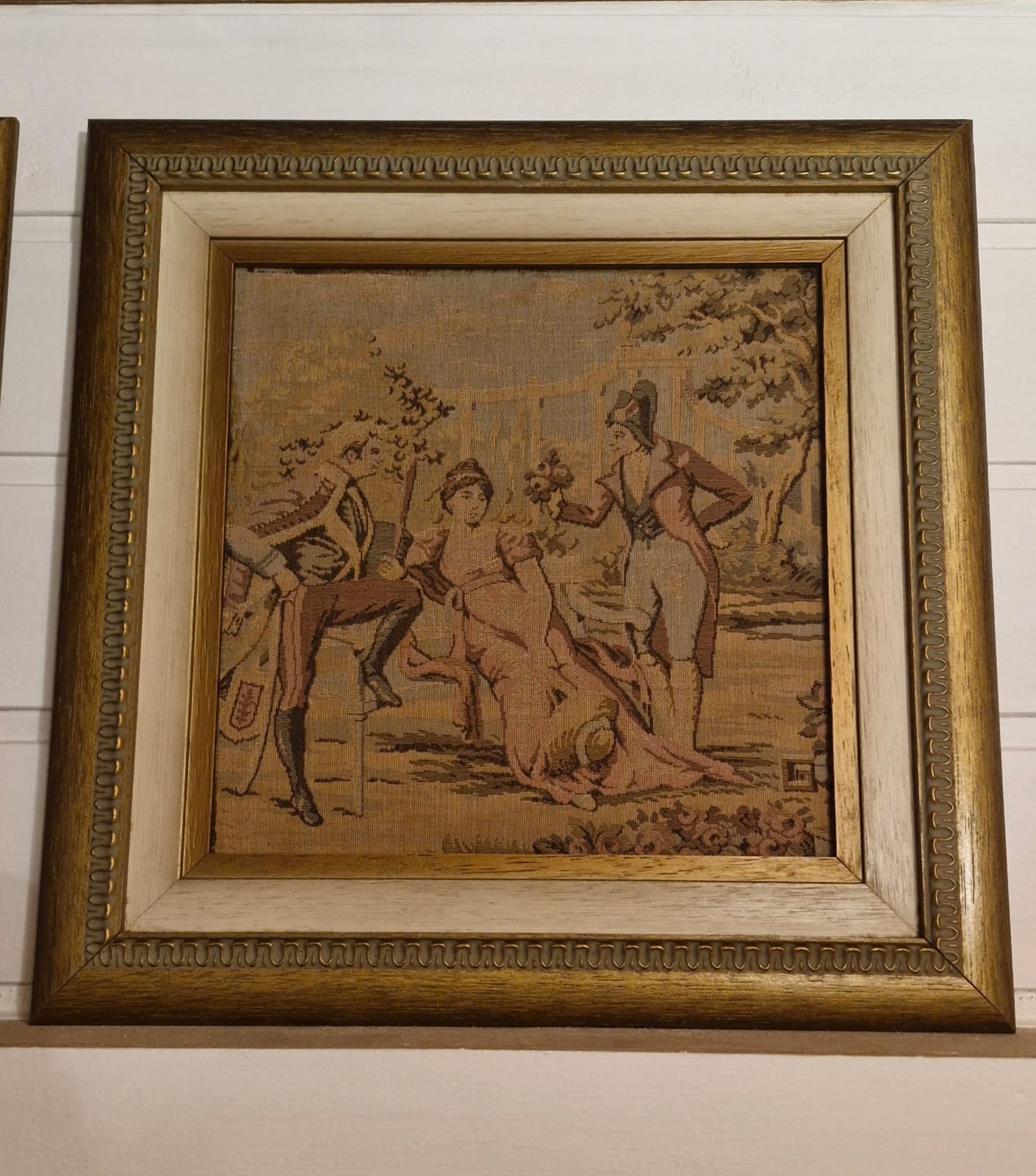 Lindo Conjunto de 3 quadros com cenas clássicas em Gobelin Francês