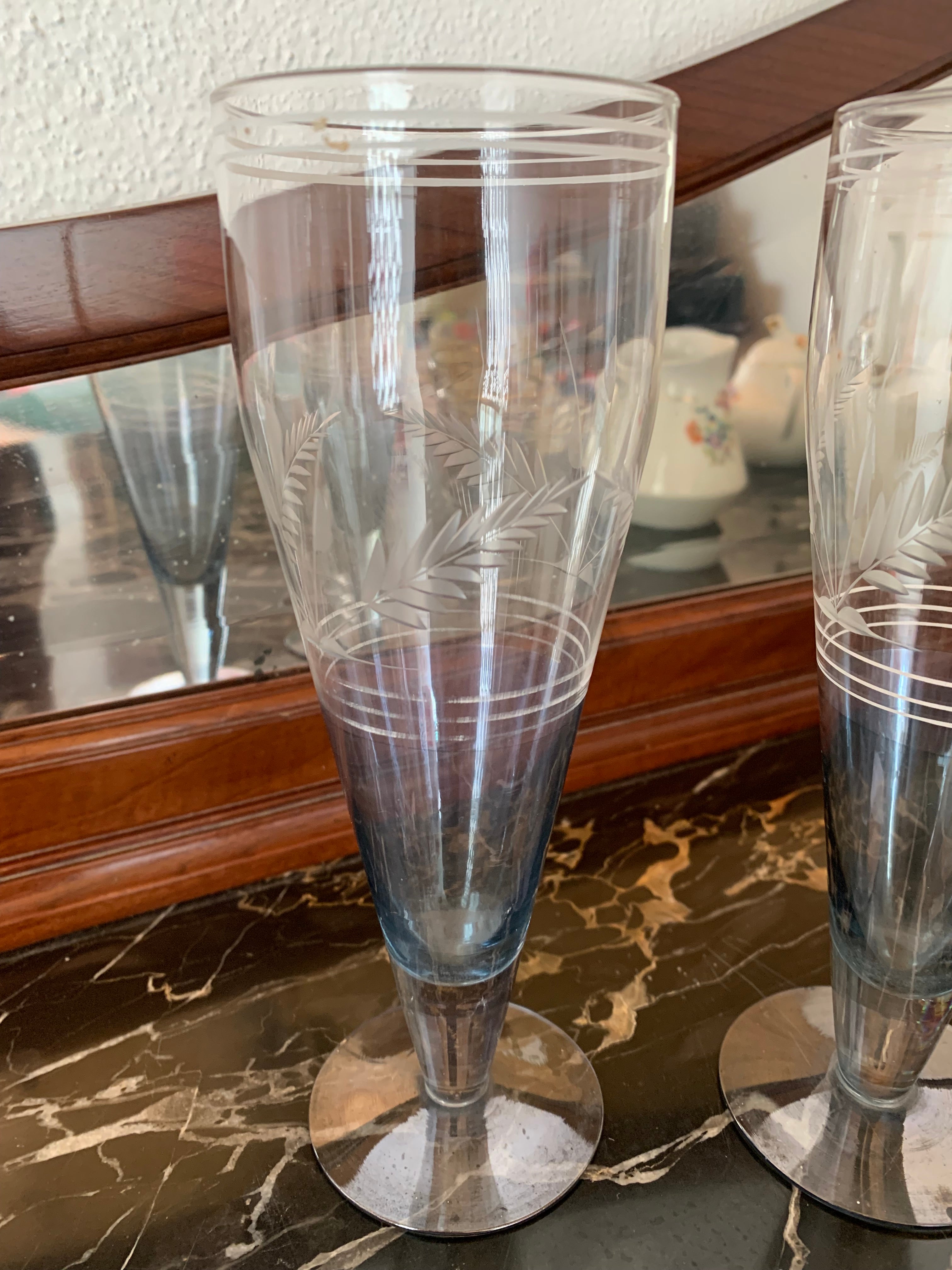 Par de Taças altas em demi cristal lapidadas anos 50
