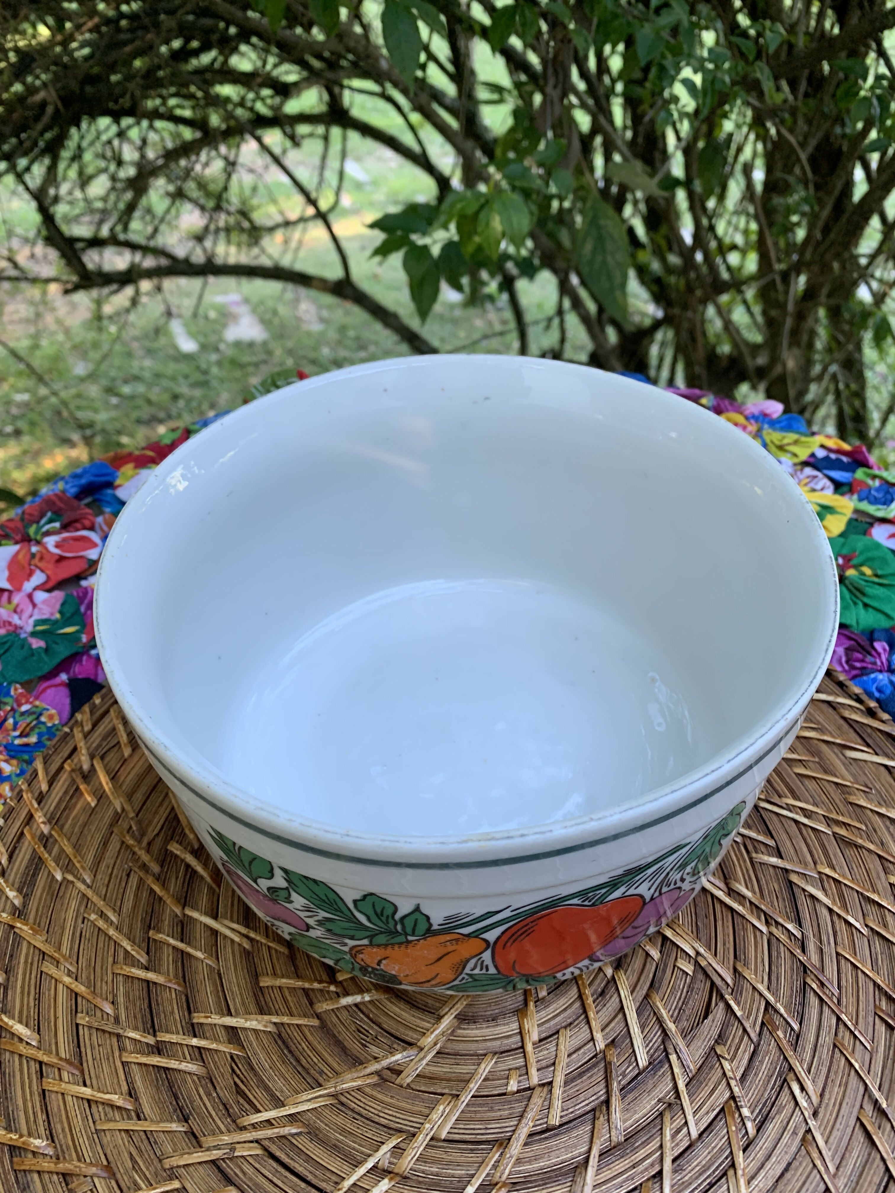 Travessa Saladeira antiga em louça