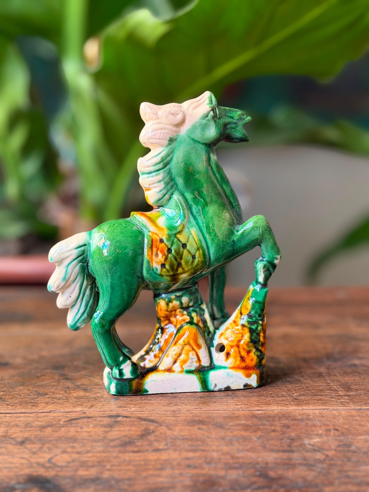 Trio de Cavalos em Porcelana em azul e verde 