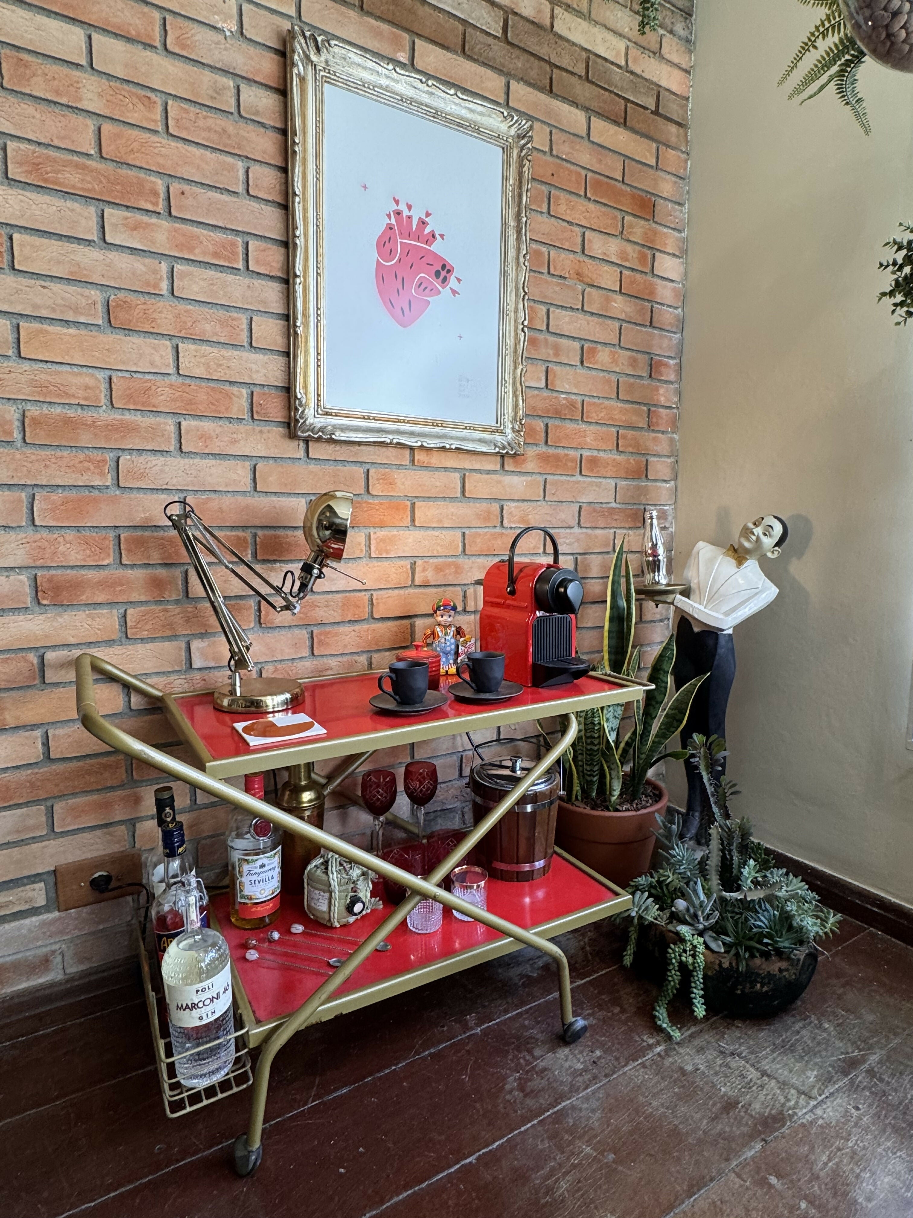 Carrinho de chá barzinho retrátil Anos 70 com tampo vermelho