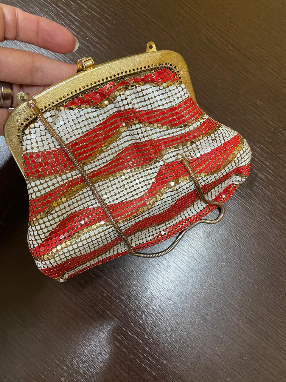 Bolsa de festa vintage em malha de metal esmaltada para colecionadores