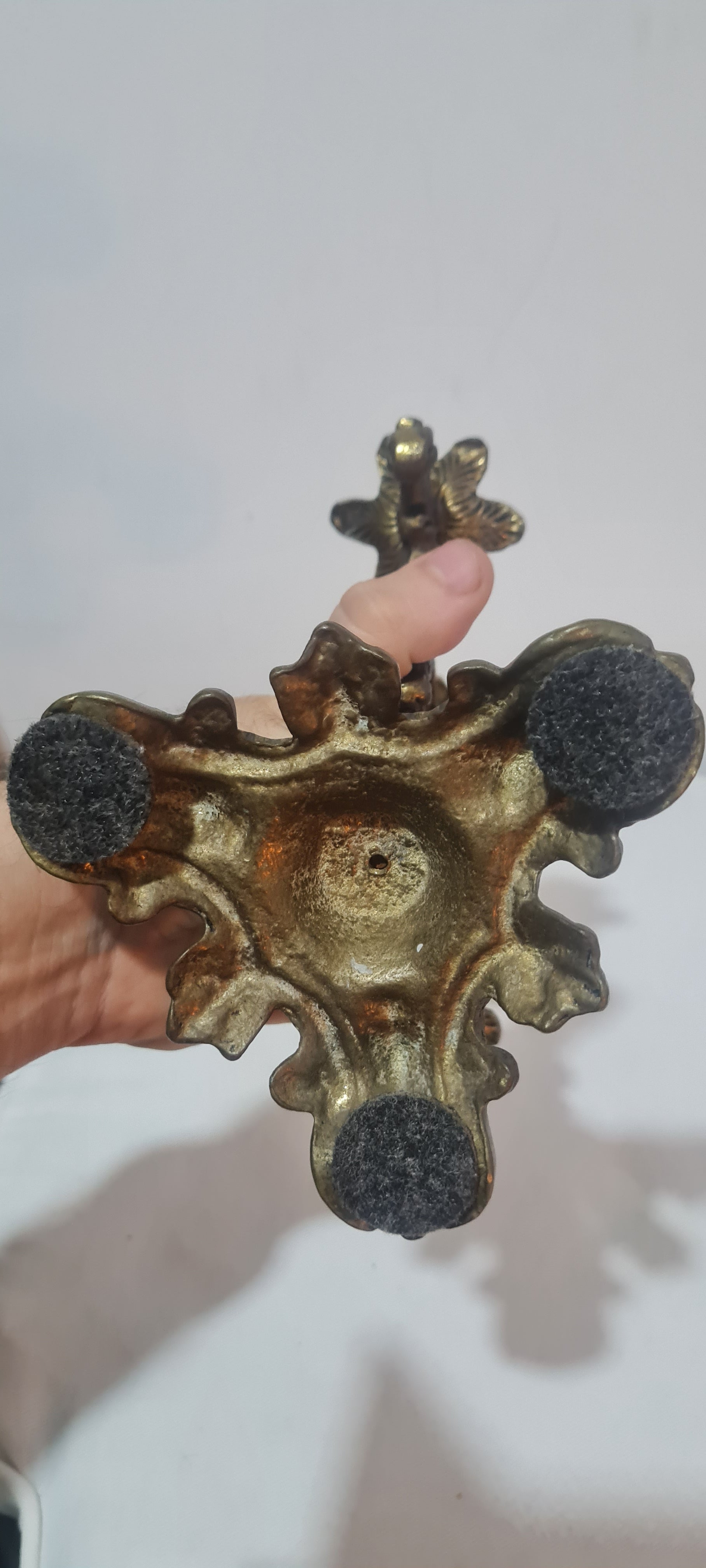 Candelabro Barroco em Bronze Maciço - Três Braços - Conservação Impecável