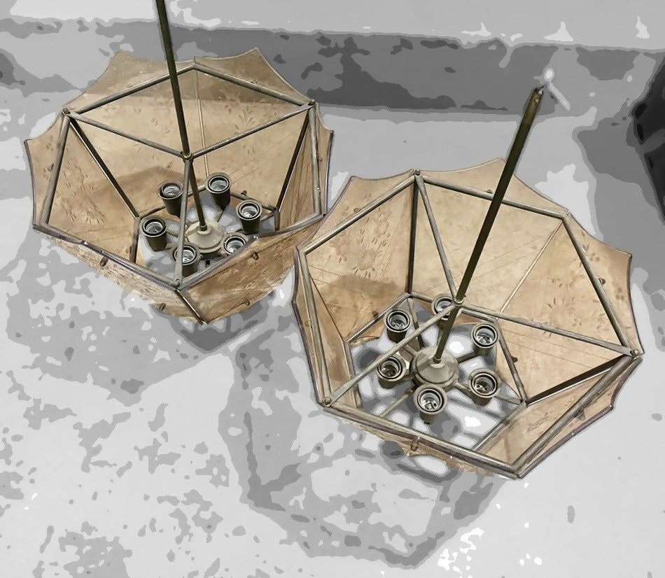 Lustres antigos em latão e vidro coral - valor unitário