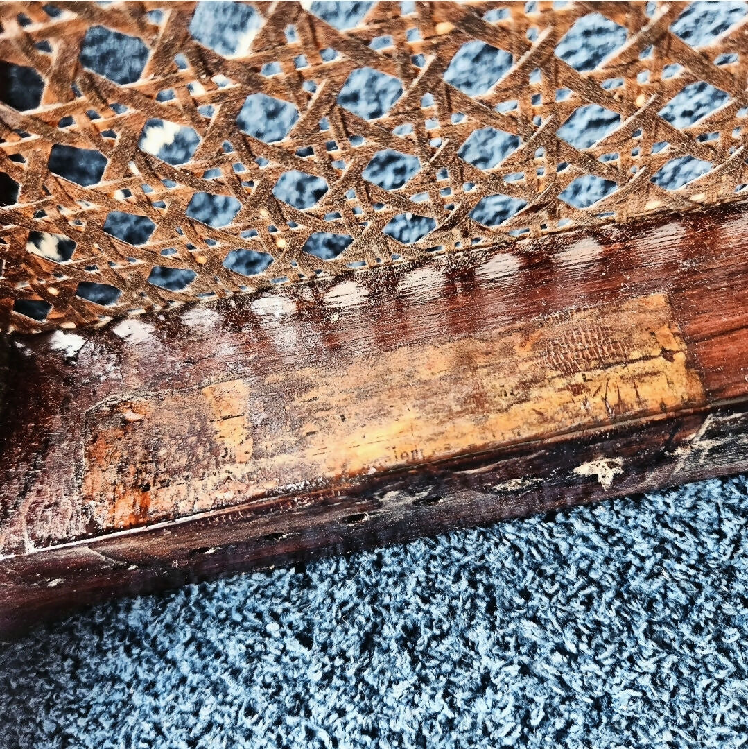 CADEIRA ANOS 50 EM JACARANDÁ E PALHINHA