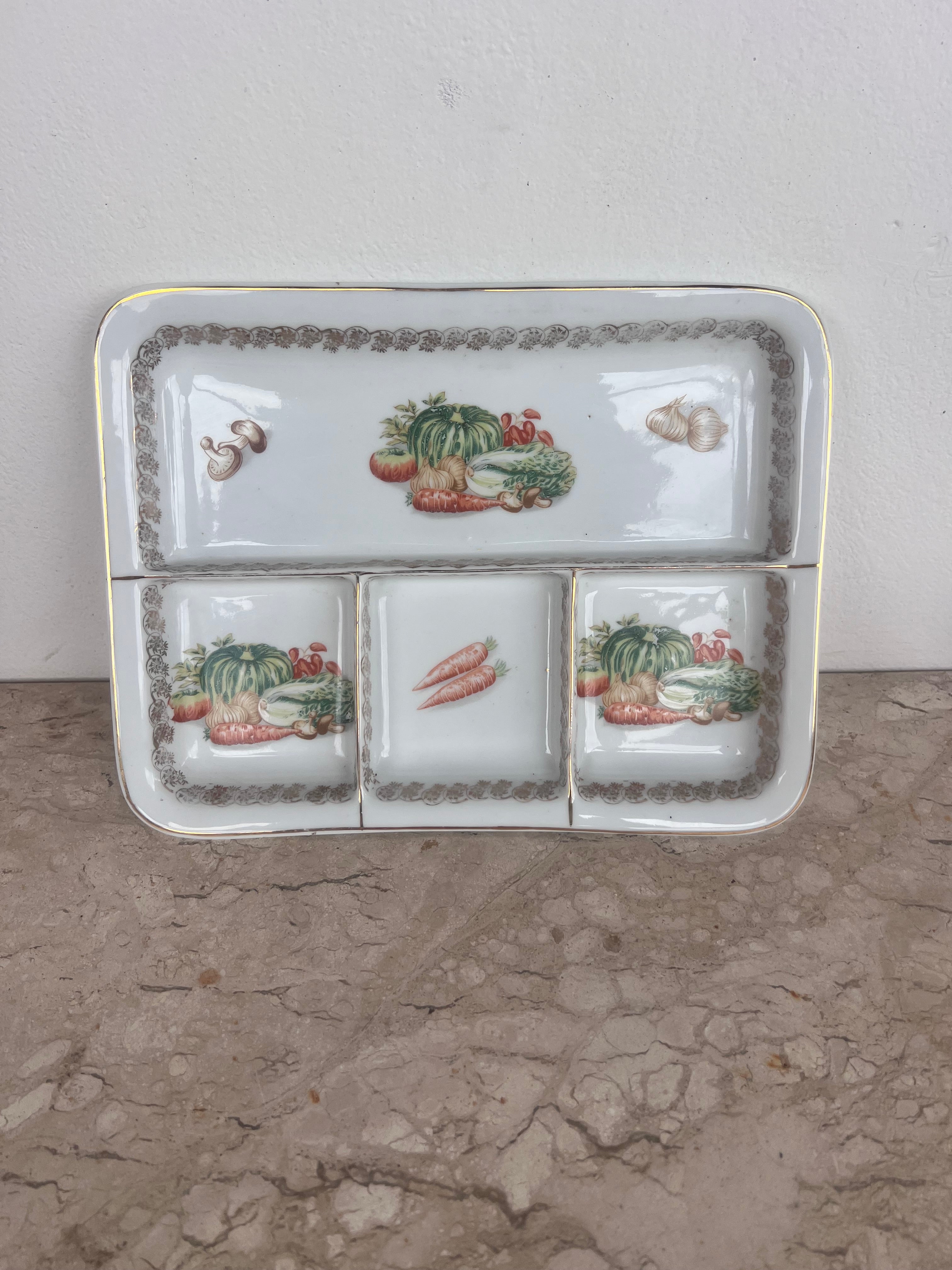 Porcelana Steatita 1960/1975 Travessa rasa com divisórias/ petisqueira