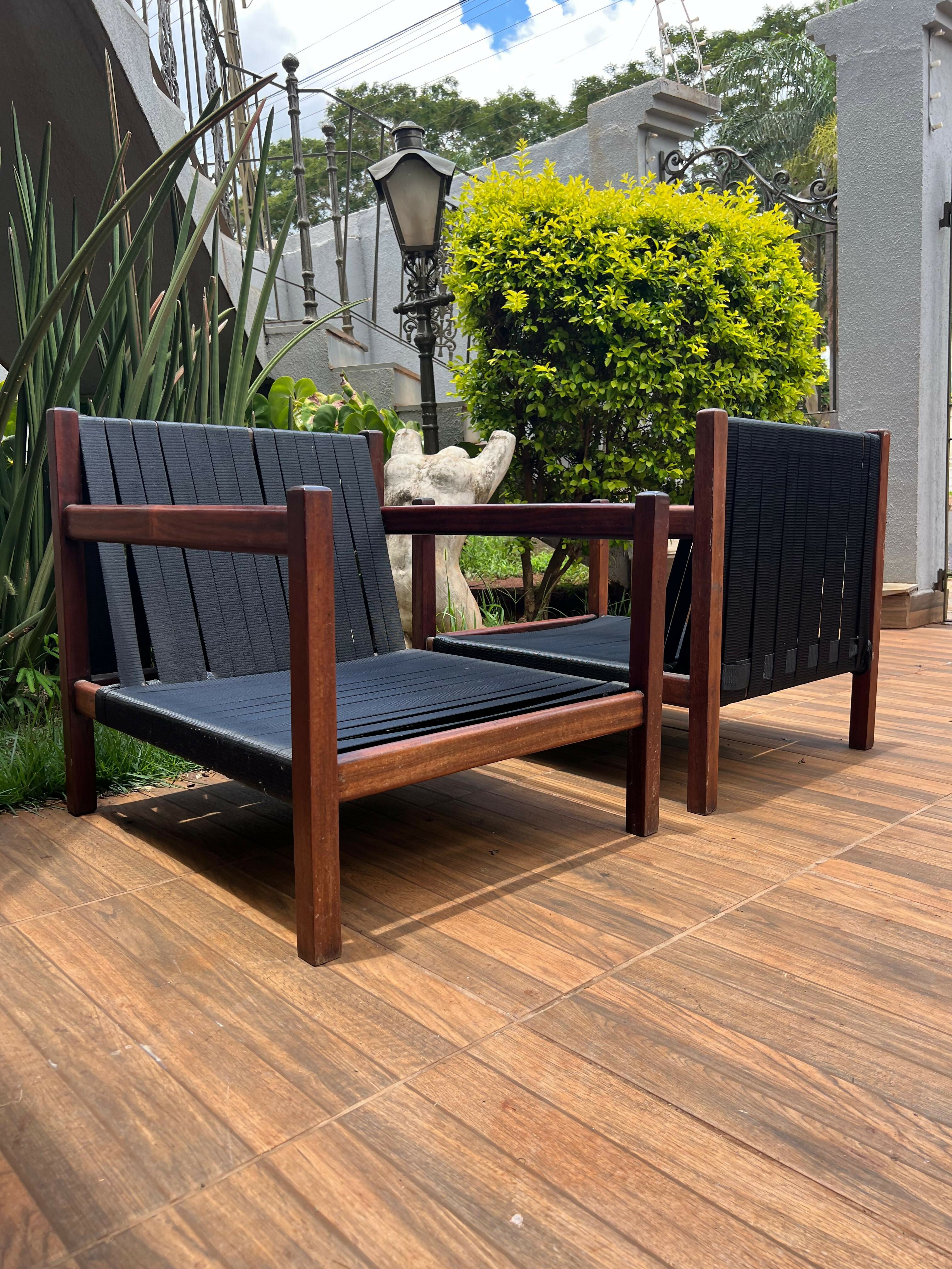 Par de Poltronas Design anos 60